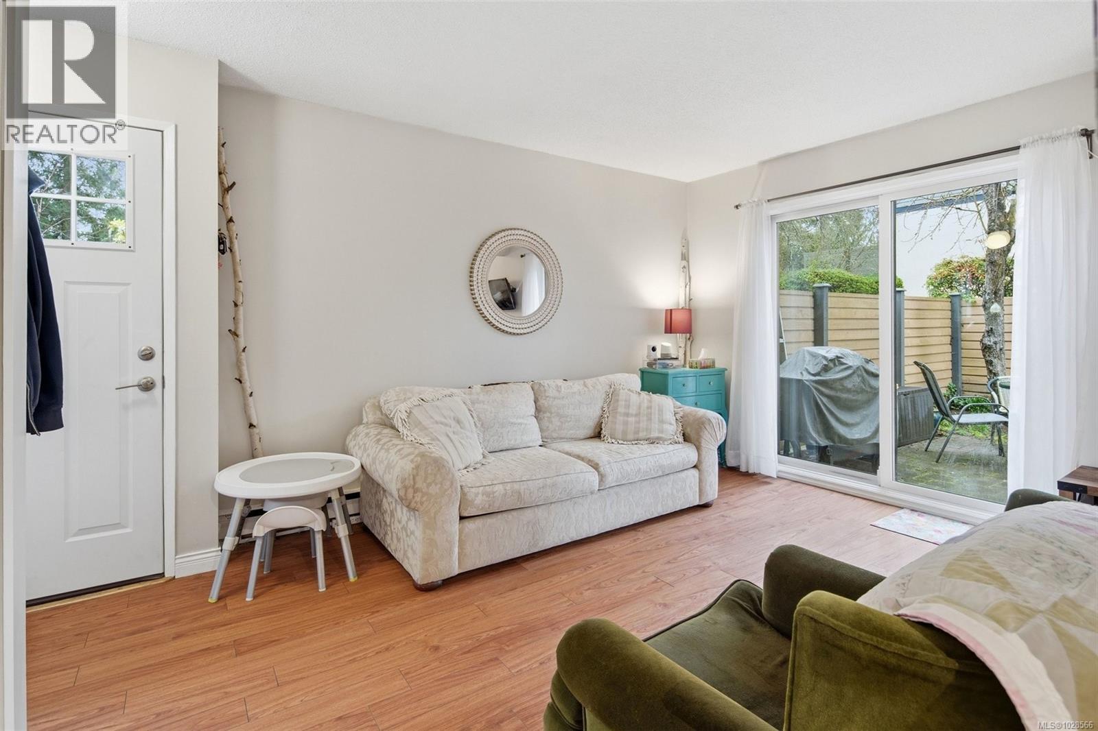 587 Crossandra Cres, Saanich, British Columbia  V8Z 6G4 - Photo 6 - 1028566