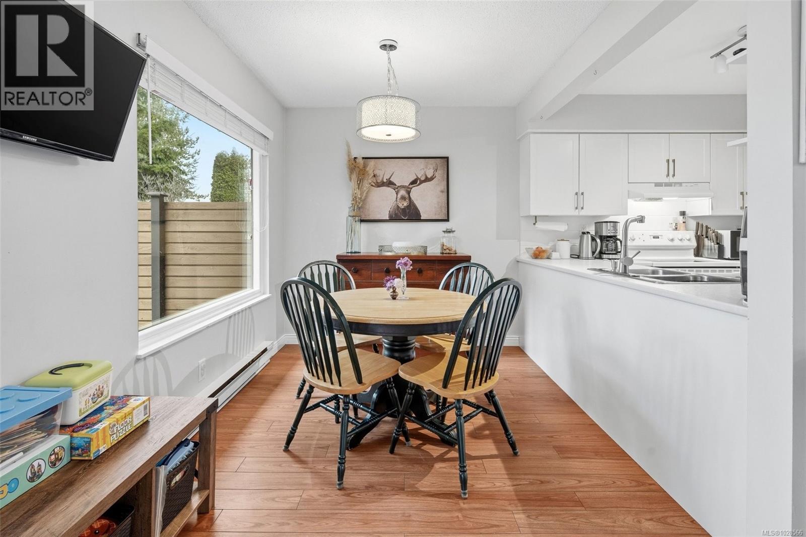 587 Crossandra Cres, Saanich, British Columbia  V8Z 6G4 - Photo 9 - 1028566