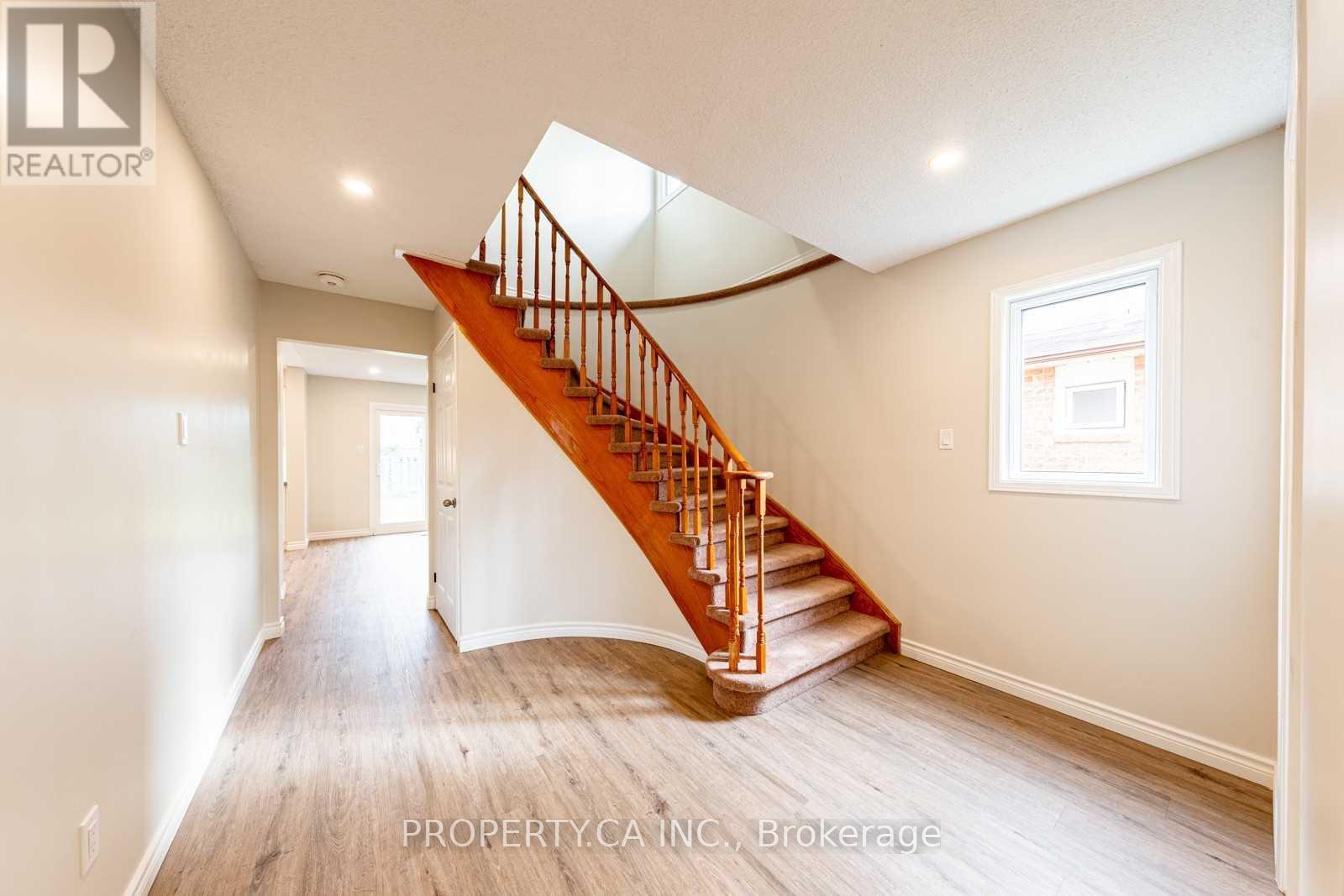 37 Bendamere Crescent, Markham, Ontario  L3P 6Y1 - Photo 6 - N12872272