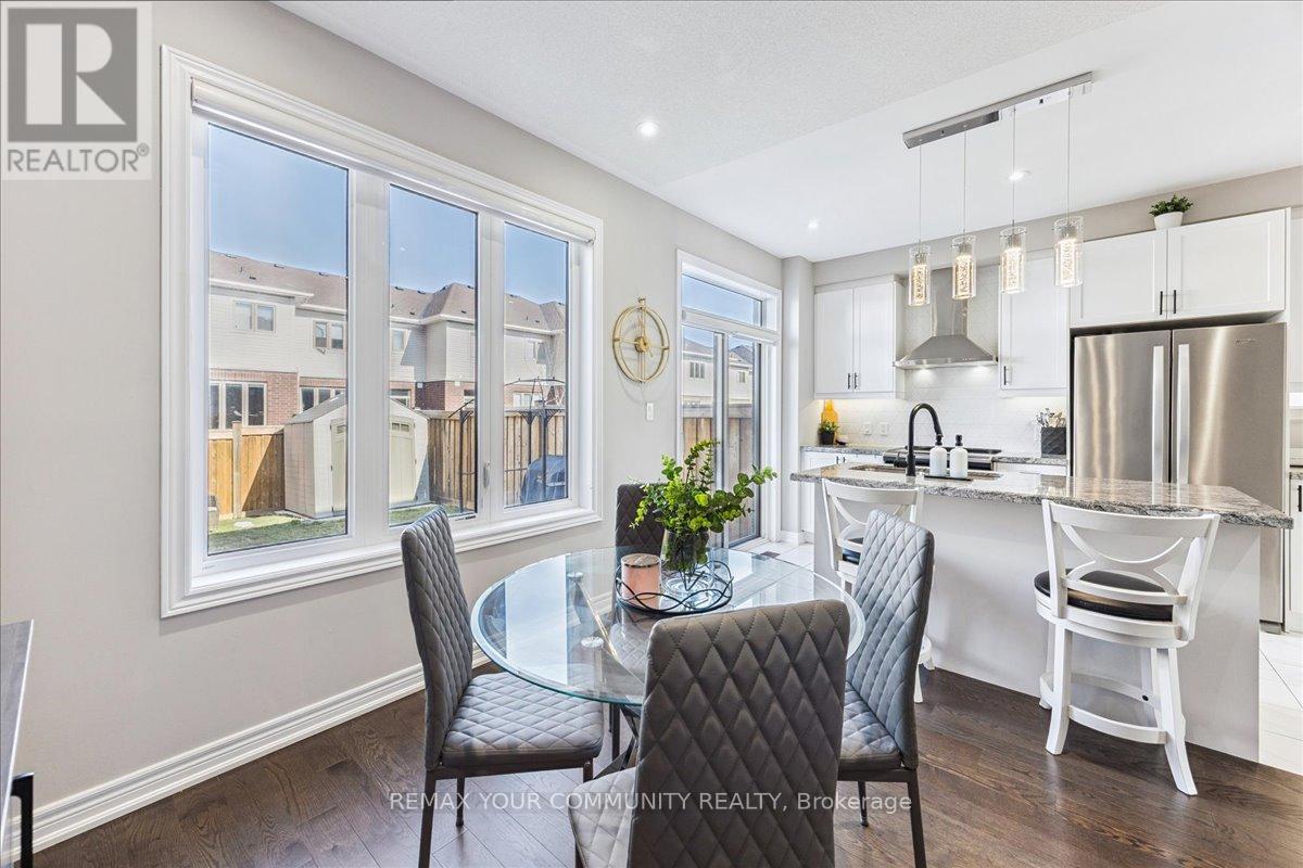 36 Clifford Crescent, New Tecumseth (Tottenham), Ontario  L0G 1W0 - Photo 10 - N12872298