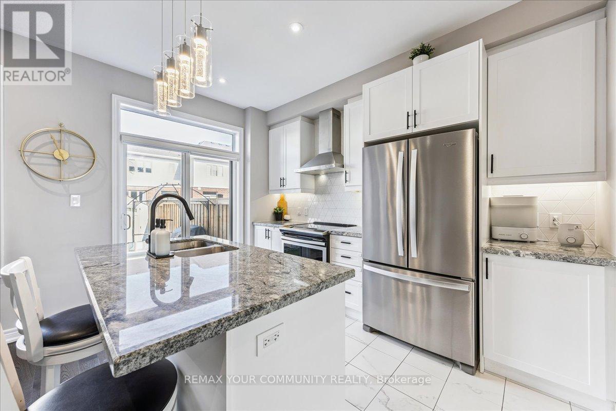 36 Clifford Crescent, New Tecumseth (Tottenham), Ontario  L0G 1W0 - Photo 13 - N12872298