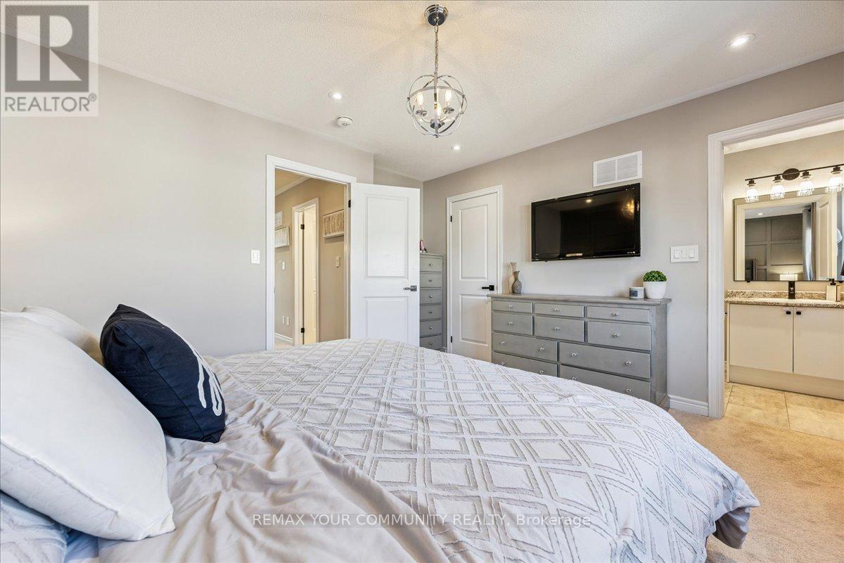 36 Clifford Crescent, New Tecumseth (Tottenham), Ontario  L0G 1W0 - Photo 18 - N12872298