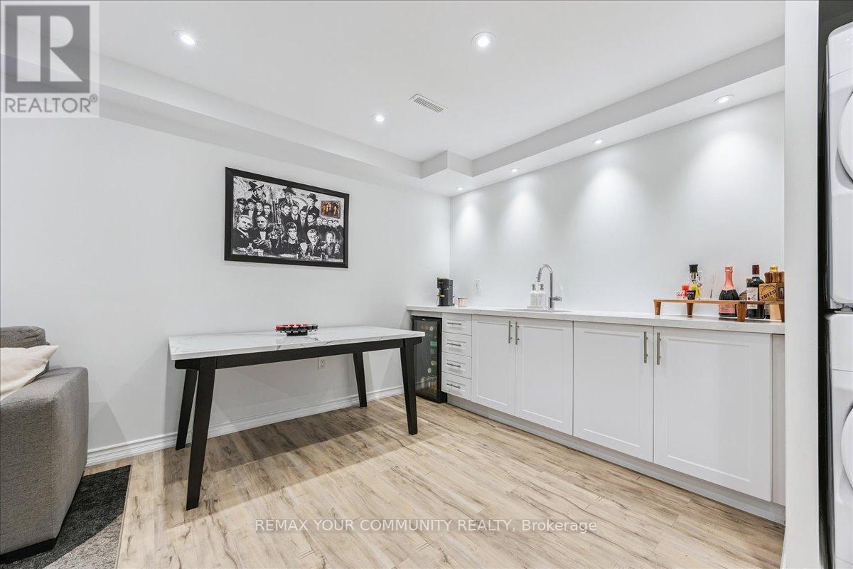 36 Clifford Crescent, New Tecumseth (Tottenham), Ontario  L0G 1W0 - Photo 28 - N12872298