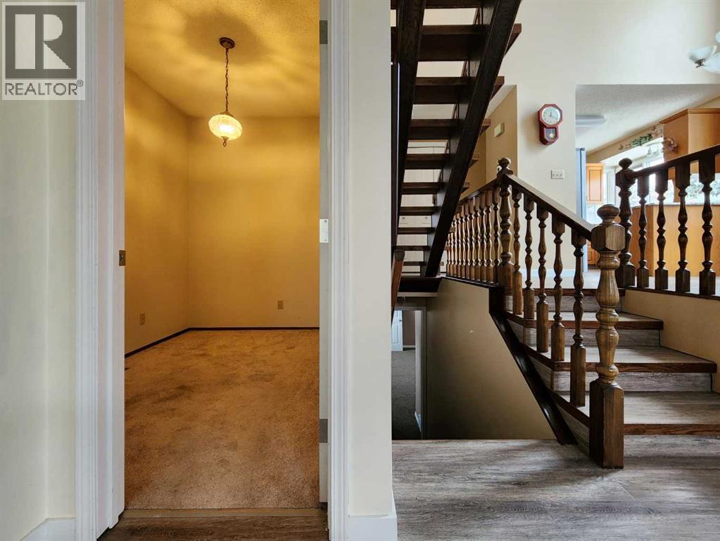 15 Elm Crescent S, Lethbridge, Alberta  T1K 4S8 - Photo 19 - A2288681