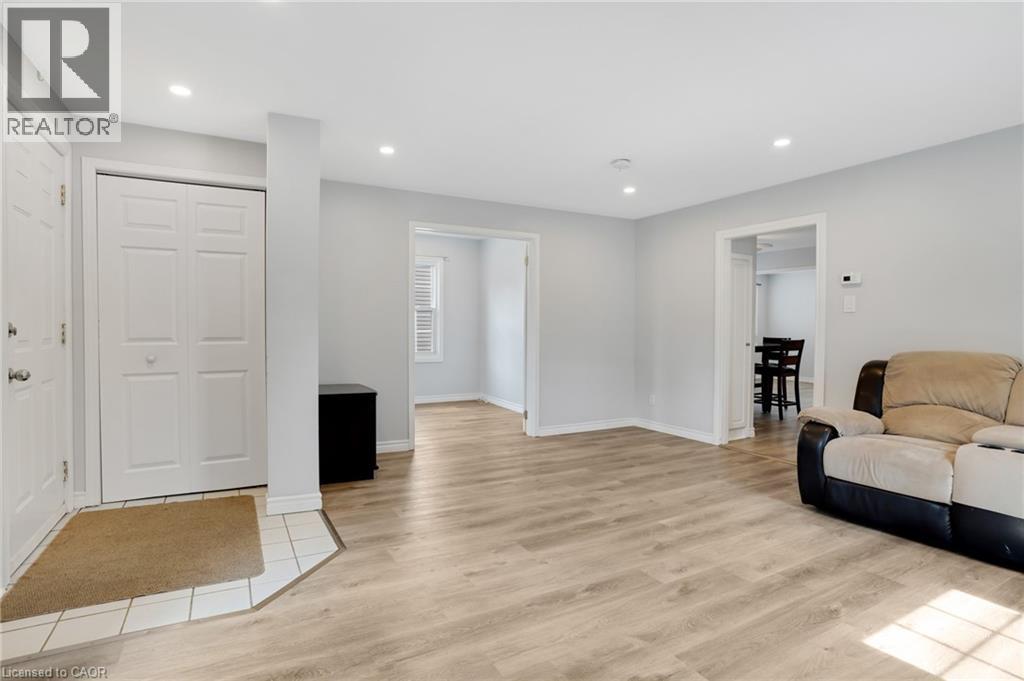 50 Sixth Avenue, Brantford, Ontario  N3S 1A7 - Photo 5 - 40801810