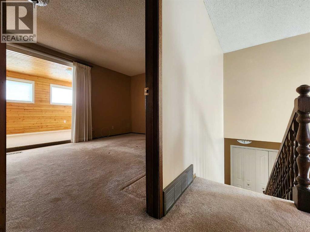 15 Elm Crescent S, Lethbridge, Alberta  T1K 4S8 - Photo 23 - A2288681