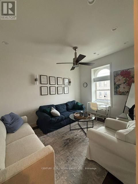 Level 4 - 119 Dunlop Street E, Barrie (City Centre), Ontario  L4M 1A6 - Photo 17 - S12872236