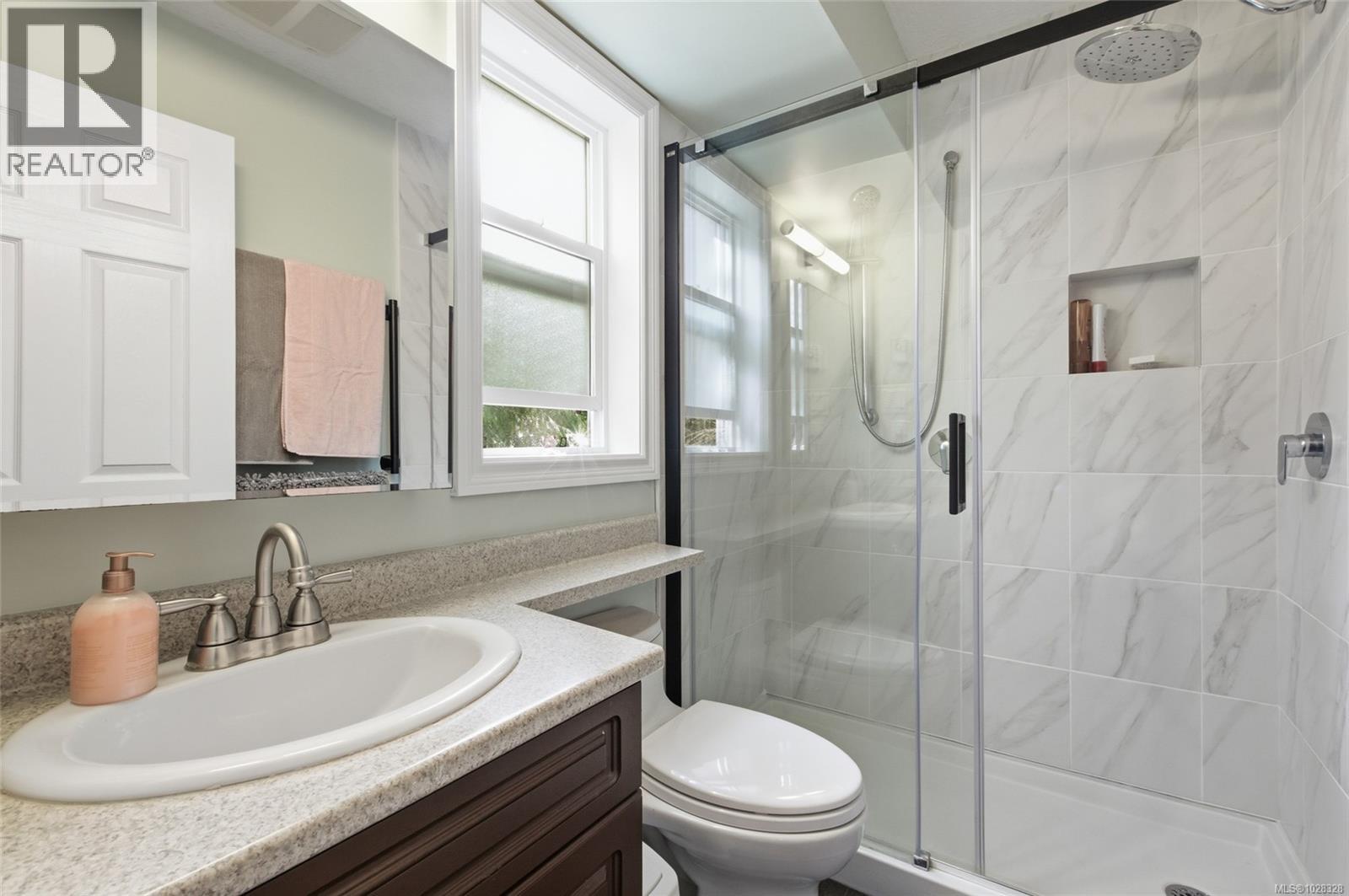 5524 Avro Way, Nanaimo, British Columbia  V9T 4Z3 - Photo 8 - 1028328