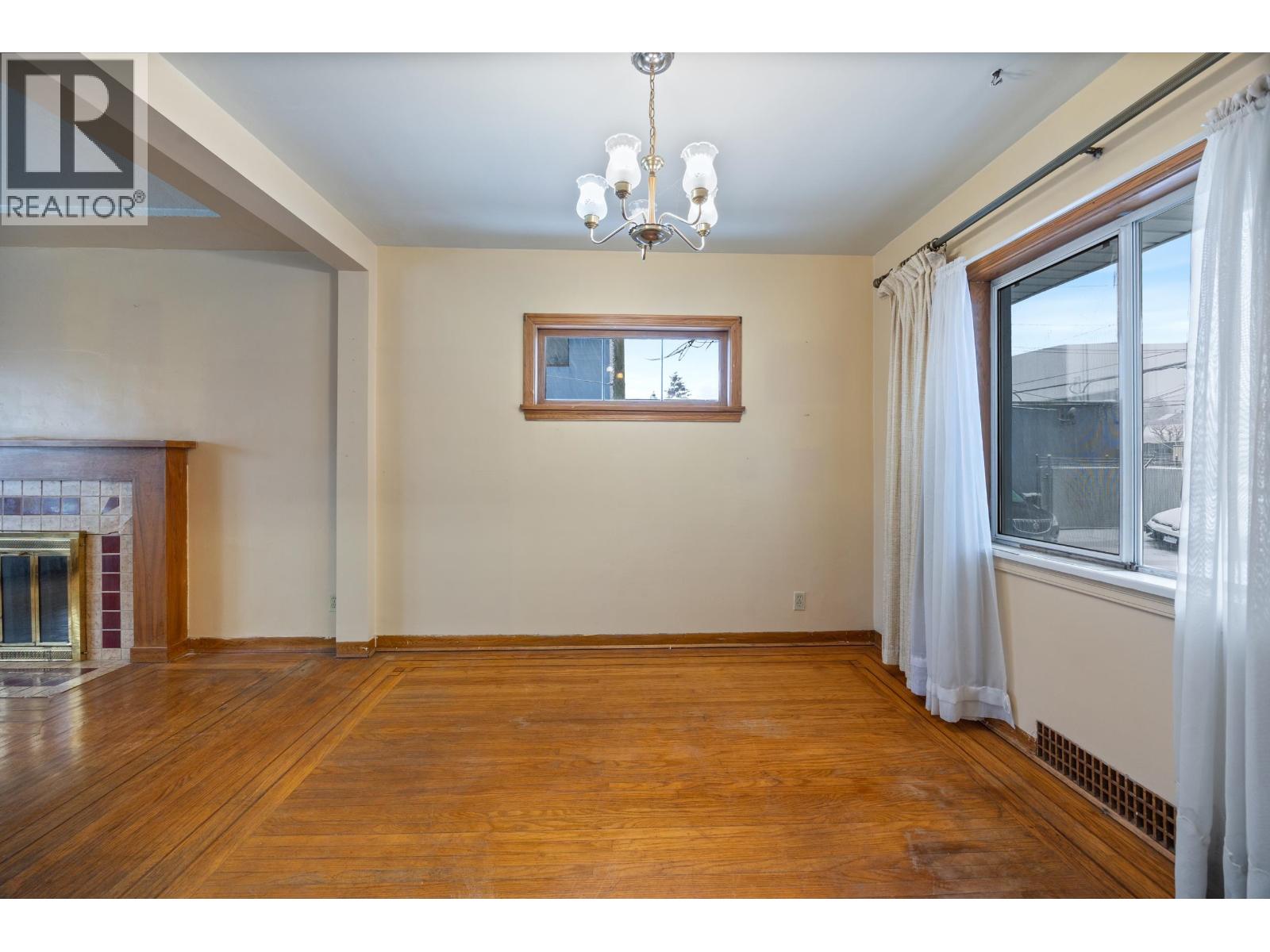 7917 18th Avenue, Burnaby, British Columbia  V3N 1J7 - Photo 13 - R3097424