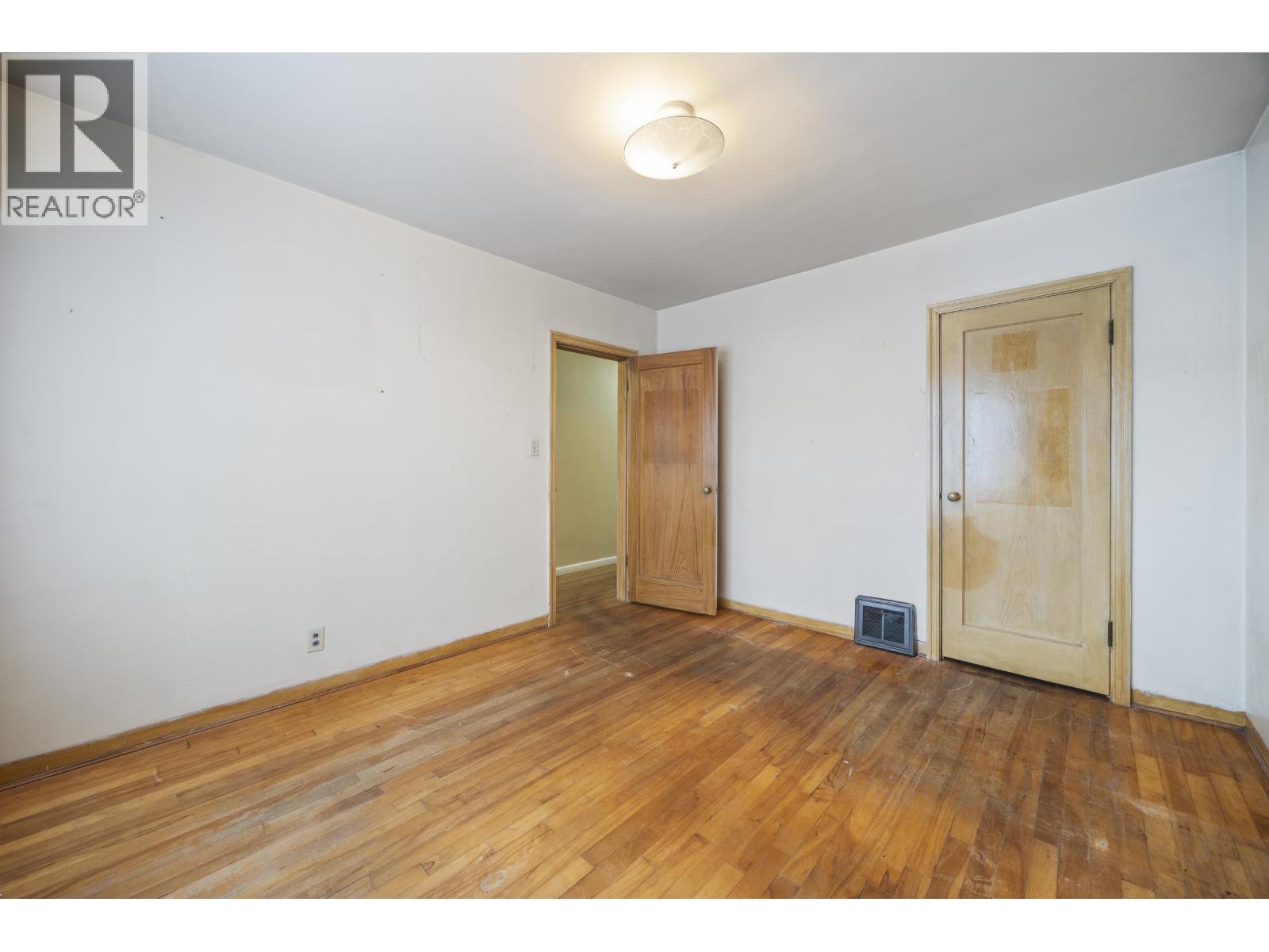 7917 18th Avenue, Burnaby, British Columbia  V3N 1J7 - Photo 16 - R3097424