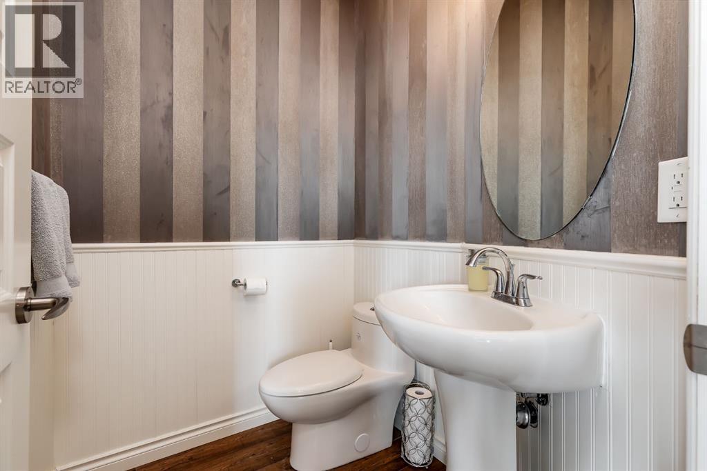 101, 1086 Williamstown Boulevard Nw, Airdrie, Alberta  T4B 3T8 - Photo 11 - A2289148