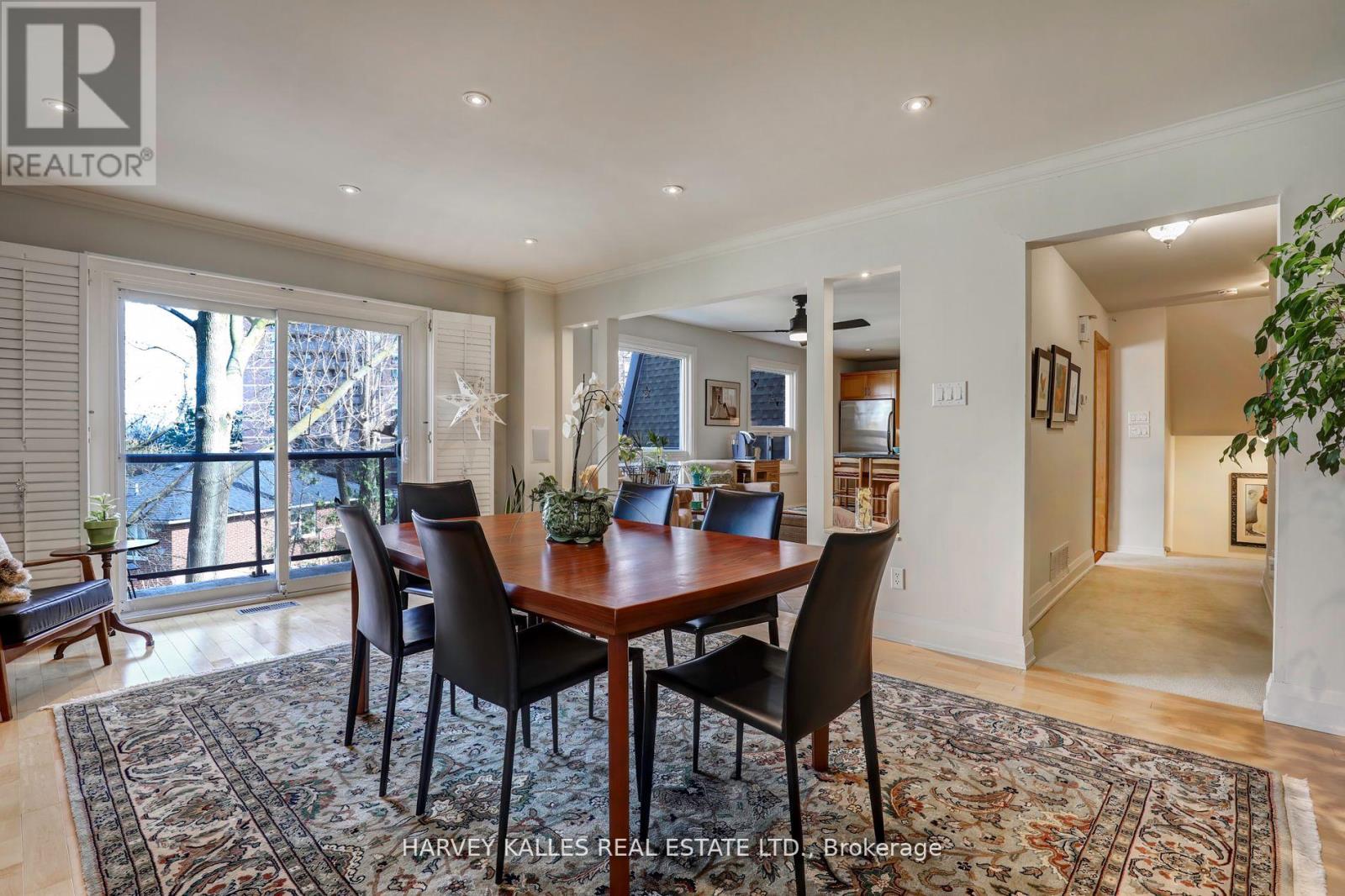 Th16 - 18 La Rose Avenue, Toronto, Ontario  M9P 1A5 - Photo 18 - W12872194