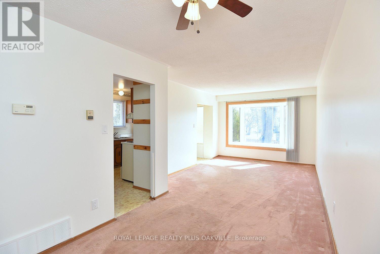 56 Greenbriar Road, Brampton, Ontario  L6S 2A3 - Photo 10 - W12872224