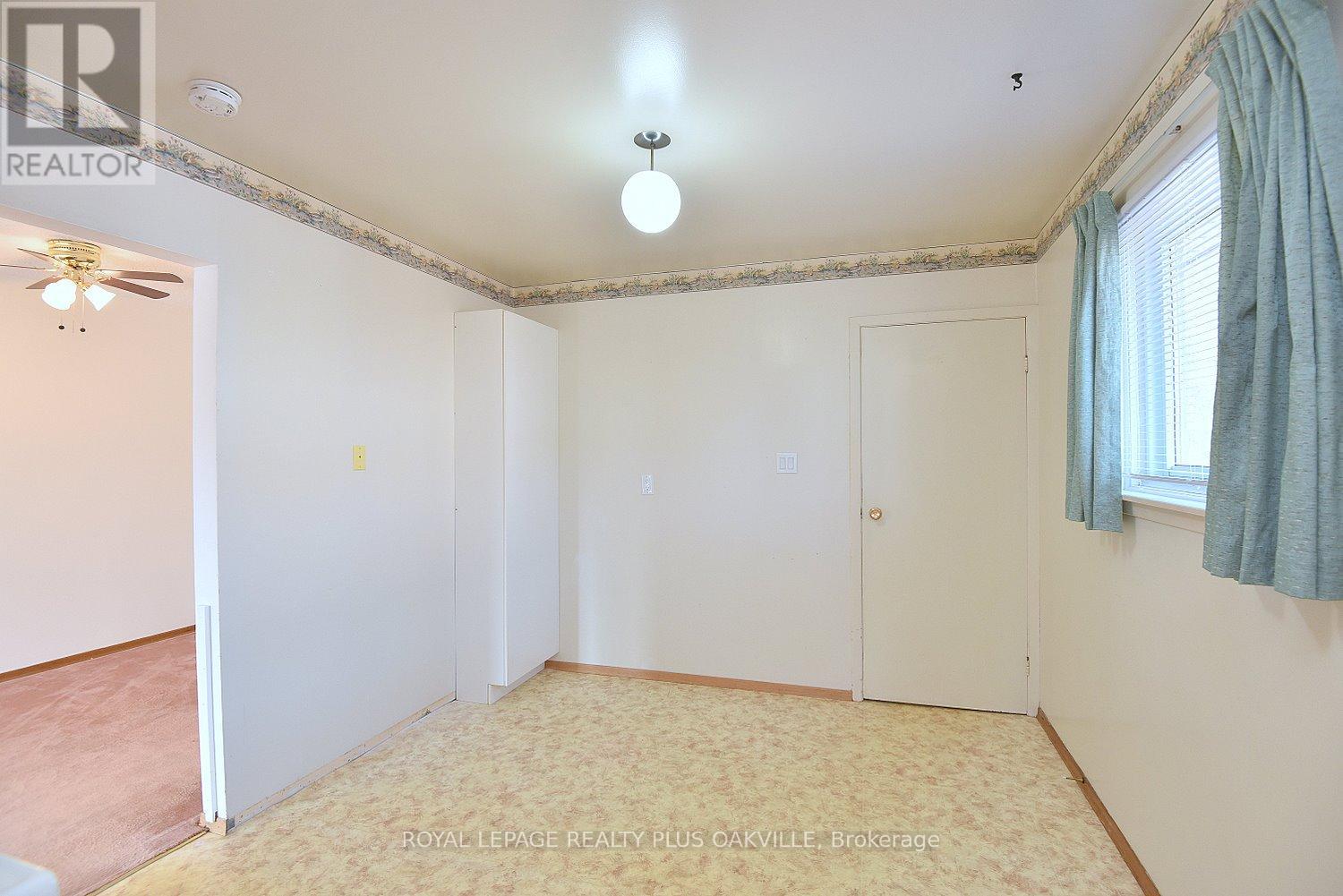 56 Greenbriar Road, Brampton, Ontario  L6S 2A3 - Photo 14 - W12872224