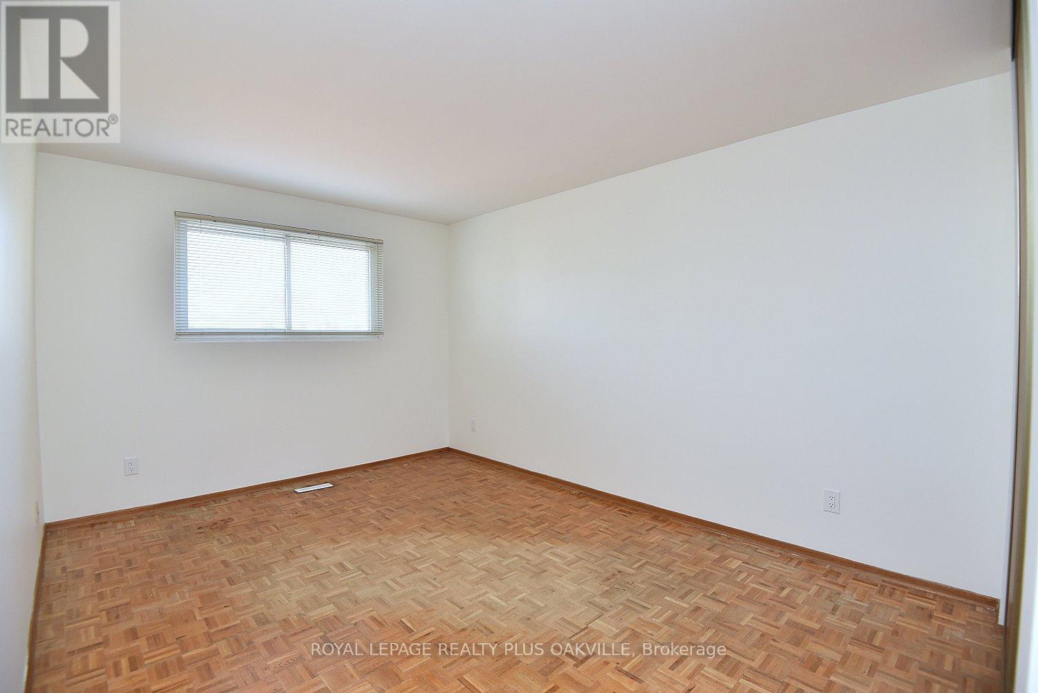 56 Greenbriar Road, Brampton, Ontario  L6S 2A3 - Photo 18 - W12872224