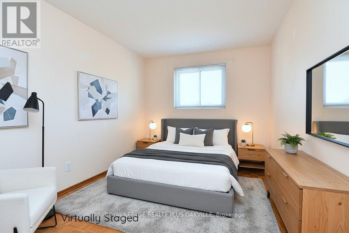 56 Greenbriar Road, Brampton, Ontario  L6S 2A3 - Photo 22 - W12872224