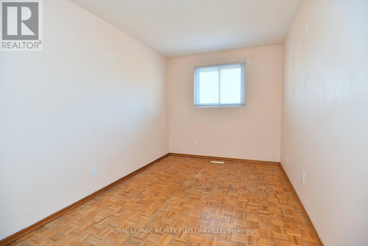 56 Greenbriar Road, Brampton, Ontario  L6S 2A3 - Photo 23 - W12872224