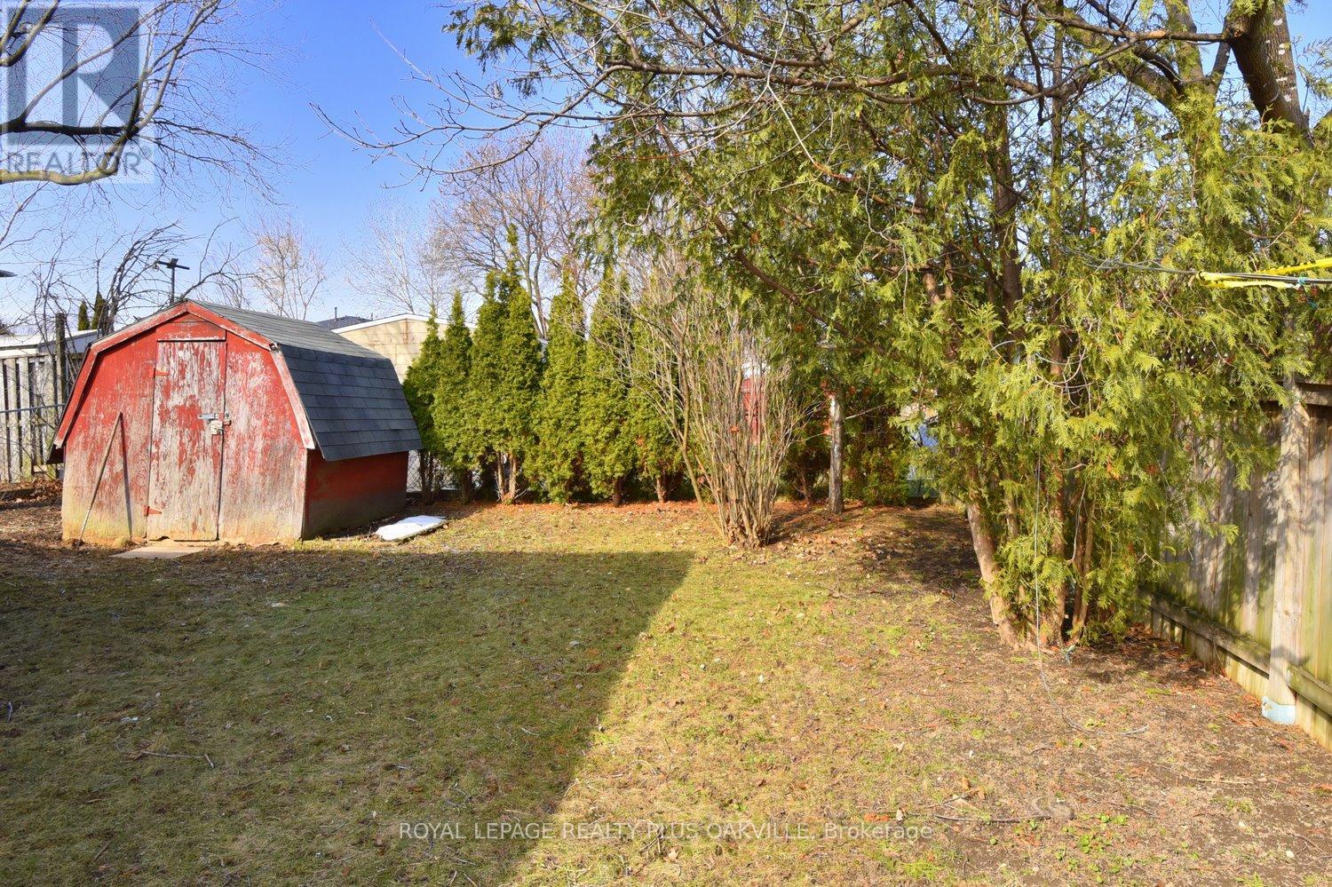 56 Greenbriar Road, Brampton, Ontario  L6S 2A3 - Photo 32 - W12872224