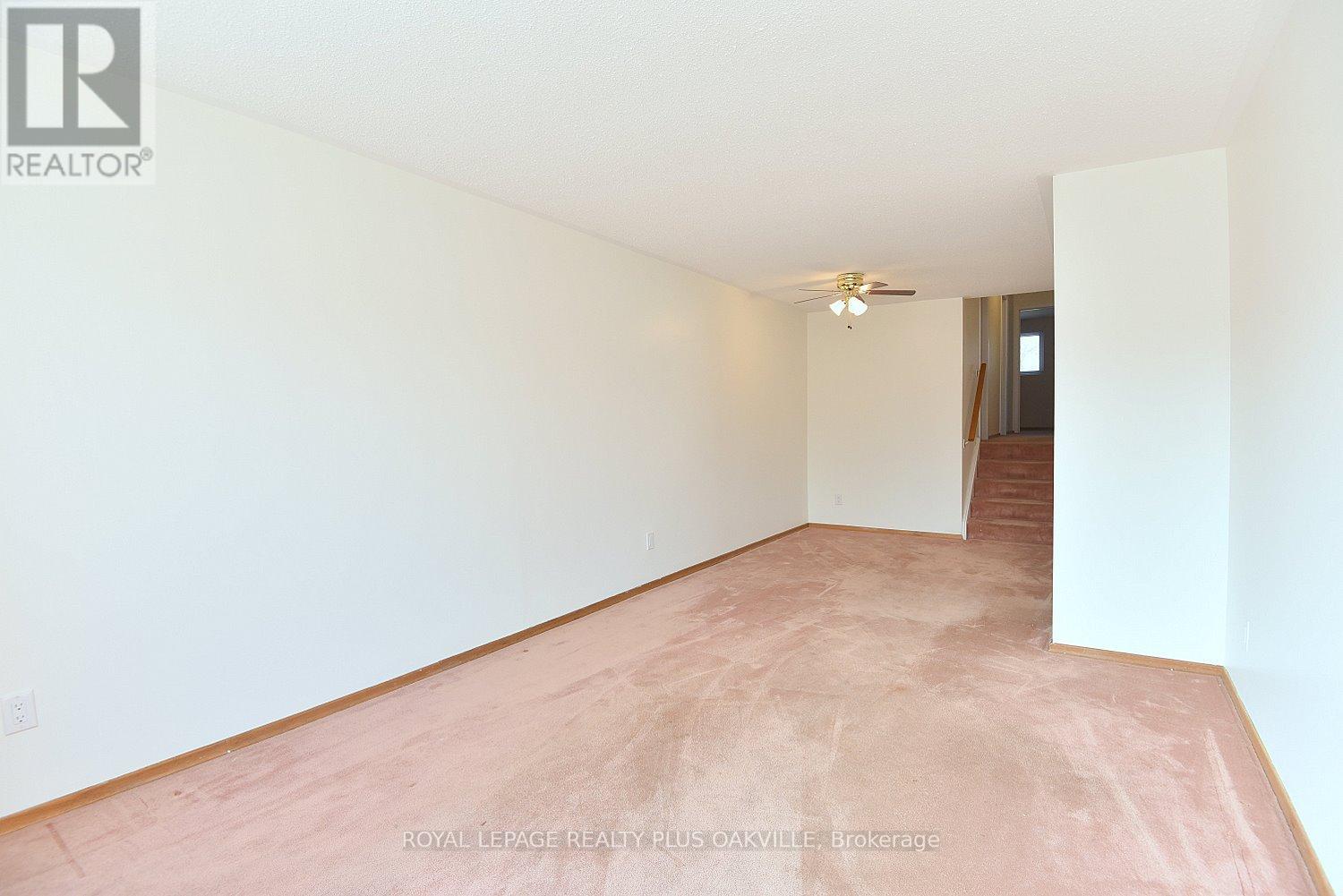 56 Greenbriar Road, Brampton, Ontario  L6S 2A3 - Photo 7 - W12872224