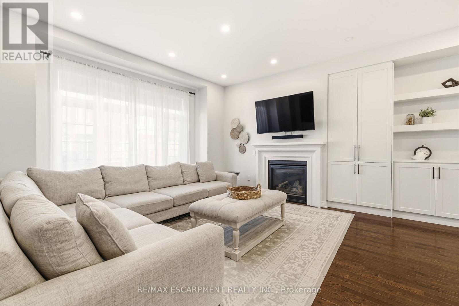 2249 Khalsa Gate, Oakville, Ontario  L6M 1P4 - Photo 3 - W12872252