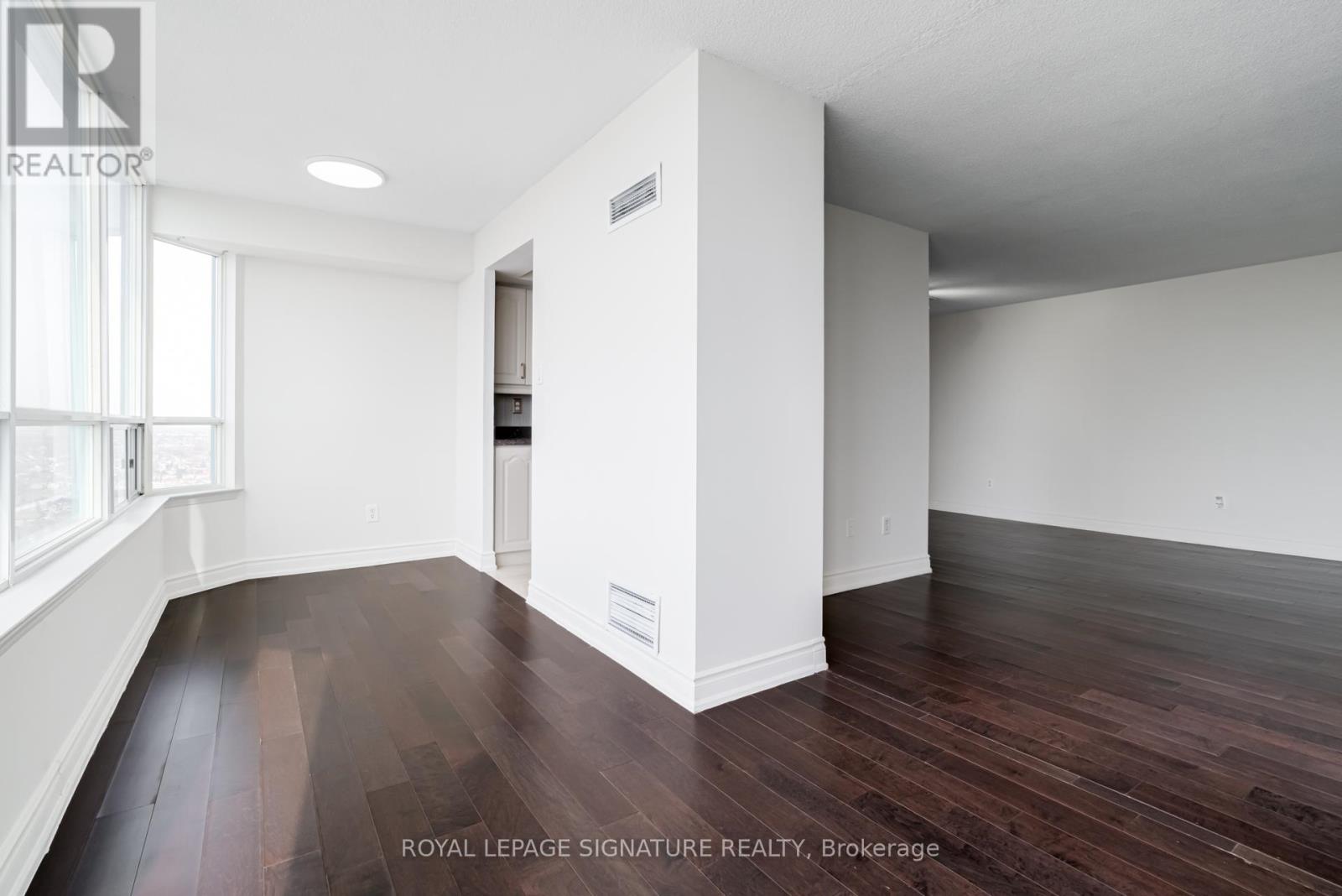 2009 - 550 Webb Drive, Mississauga, Ontario  L5B 3Y4 - Photo 11 - W12872260