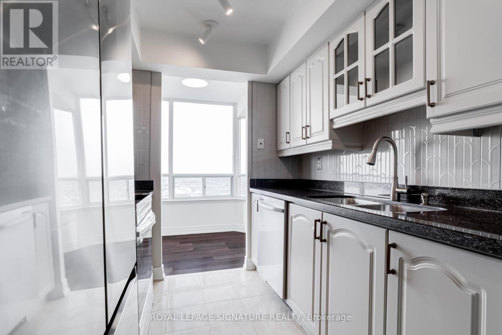 2009 - 550 Webb Drive, Mississauga, Ontario  L5B 3Y4 - Photo 16 - W12872260