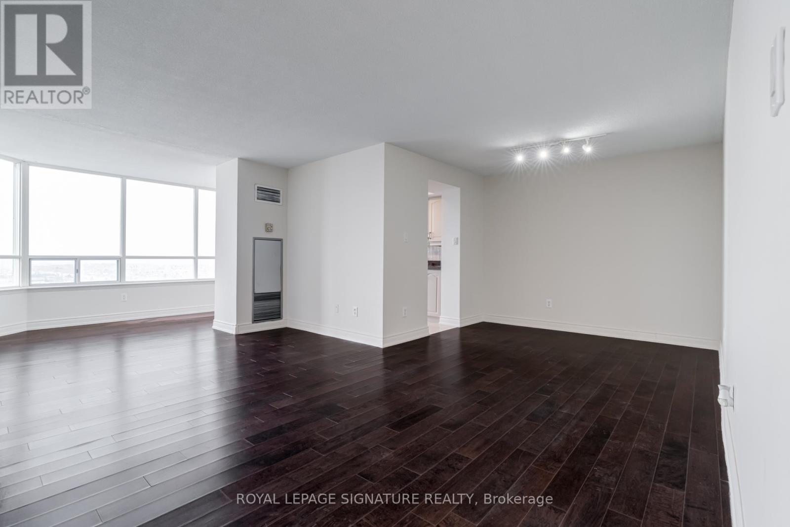 2009 - 550 Webb Drive, Mississauga, Ontario  L5B 3Y4 - Photo 5 - W12872260