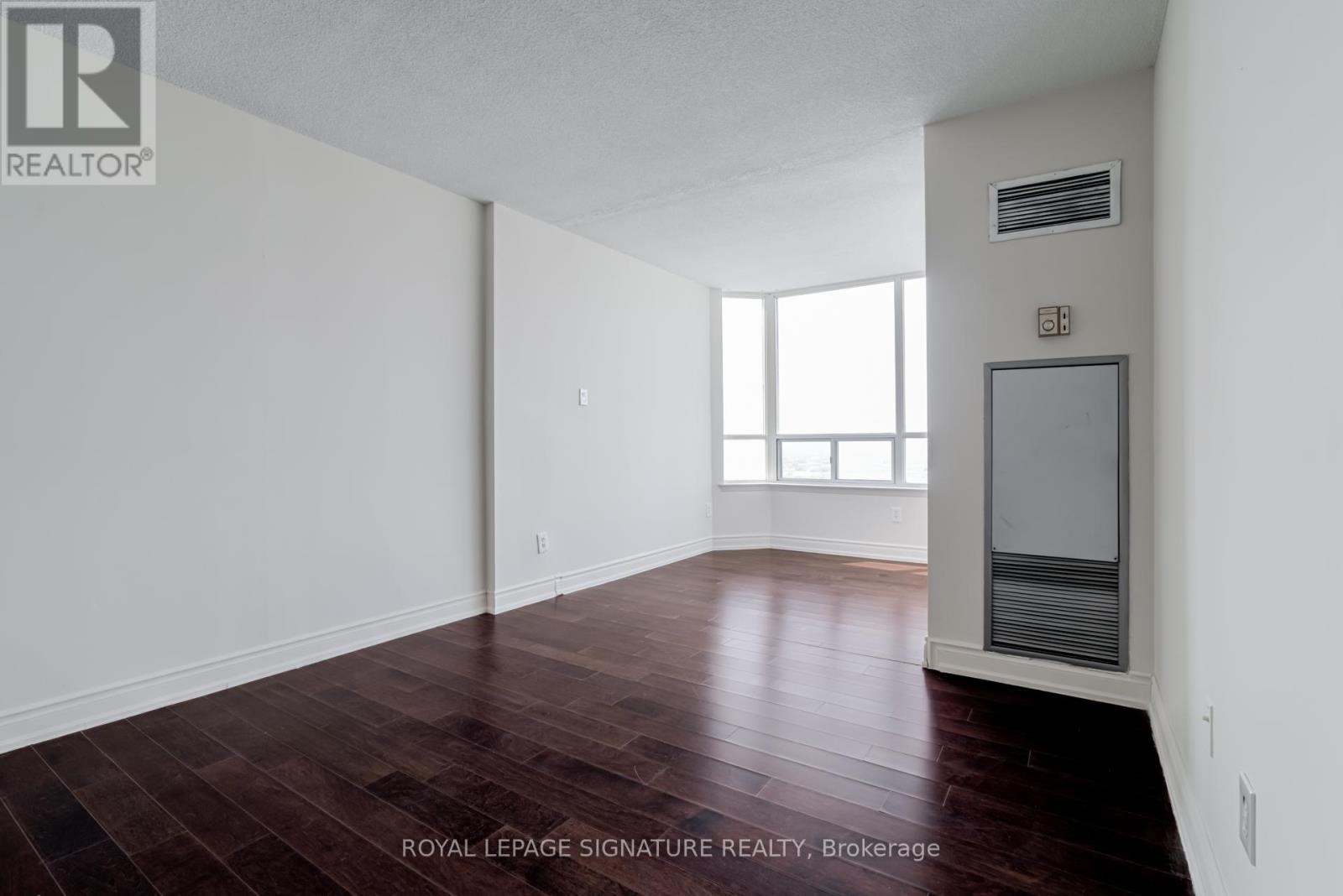 2009 - 550 Webb Drive, Mississauga, Ontario  L5B 3Y4 - Photo 8 - W12872260