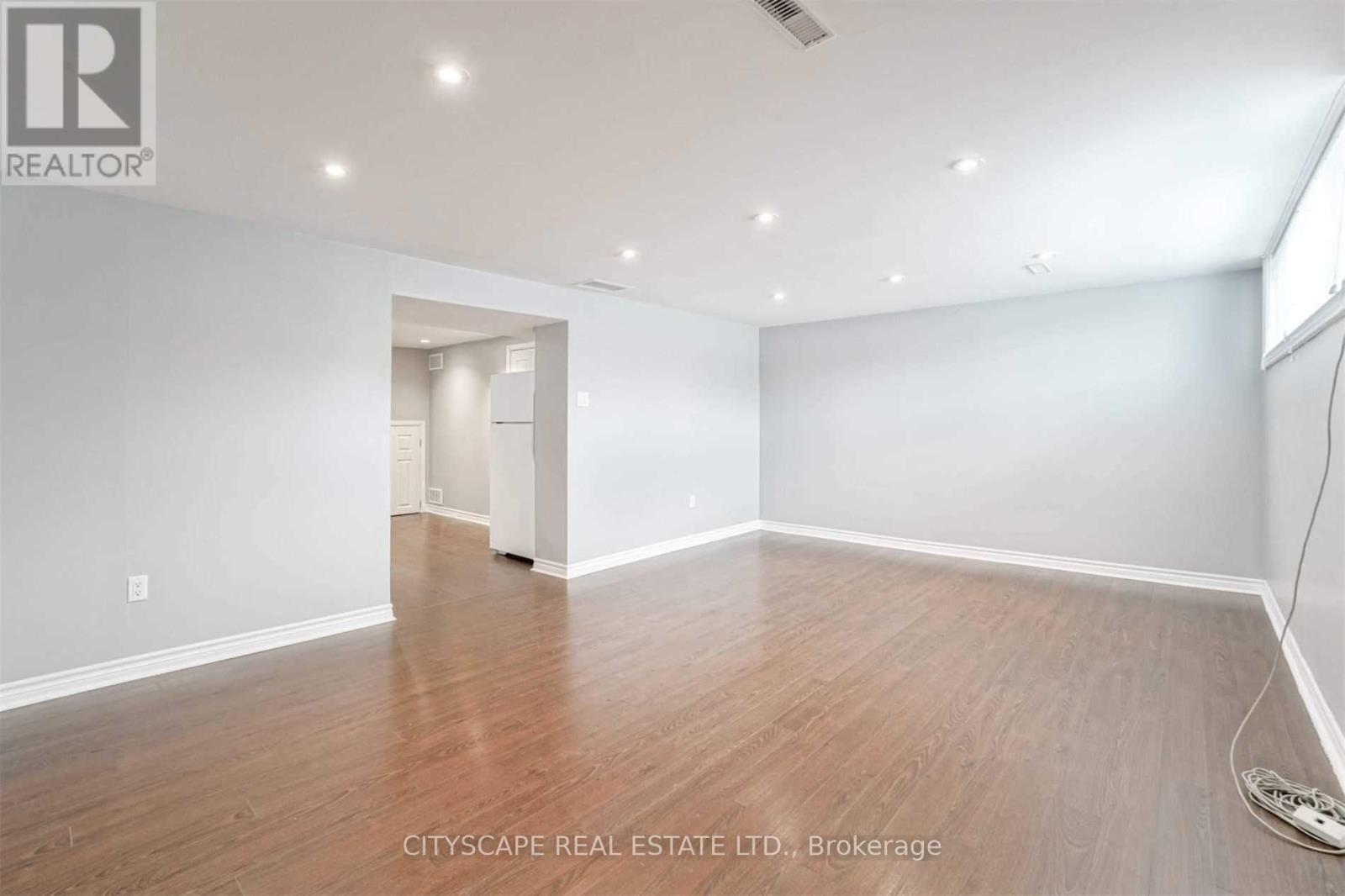 Bsmt - 1166 Shadeland Drive, Mississauga, Ontario  L5C 1P3 - Photo 14 - W12872282