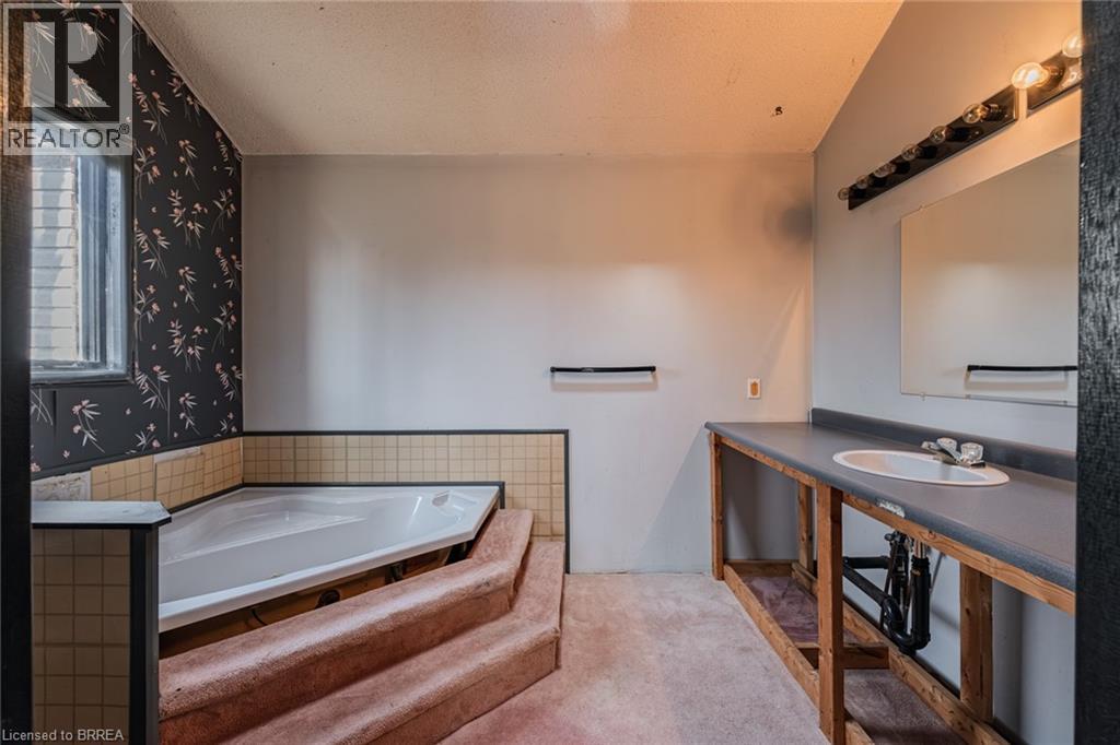 39 Baptist Church Road, Brantford, Ontario  N3T 5L4 - Photo 38 - 40800492