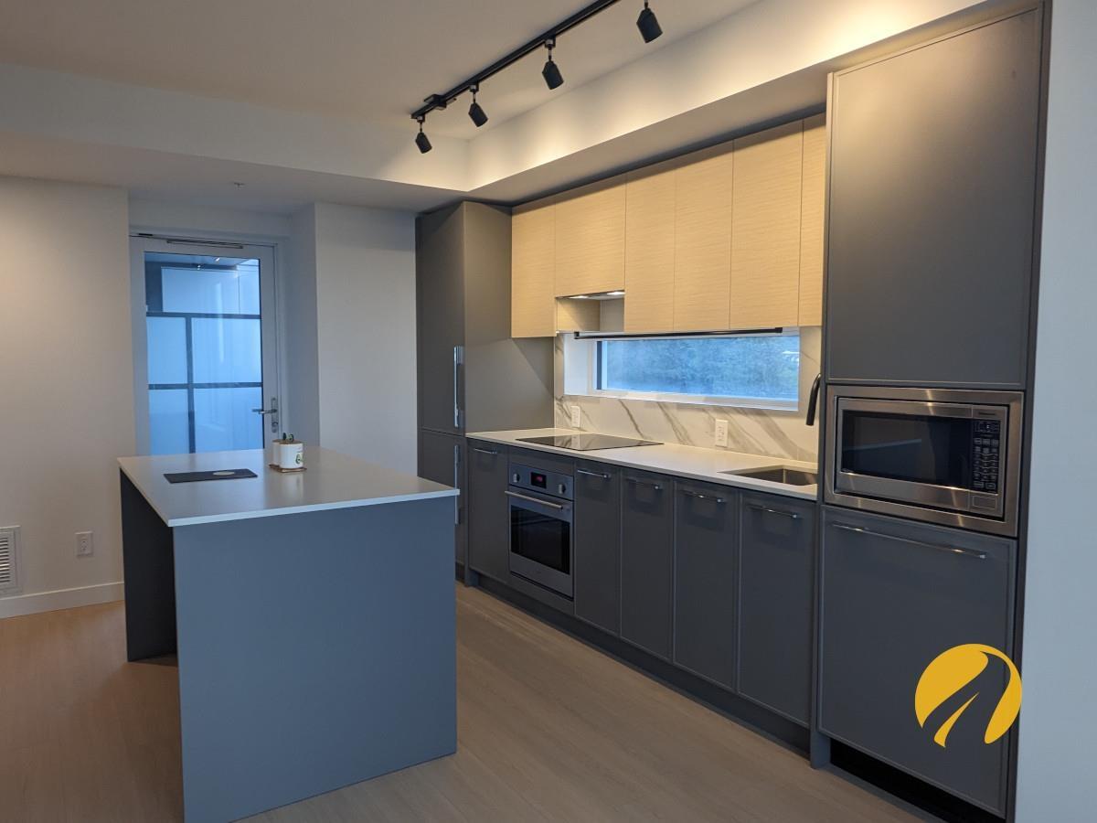 510 13745 George Junction, Surrey, British Columbia  V3T 4Y3 - Photo 4 - R3098784