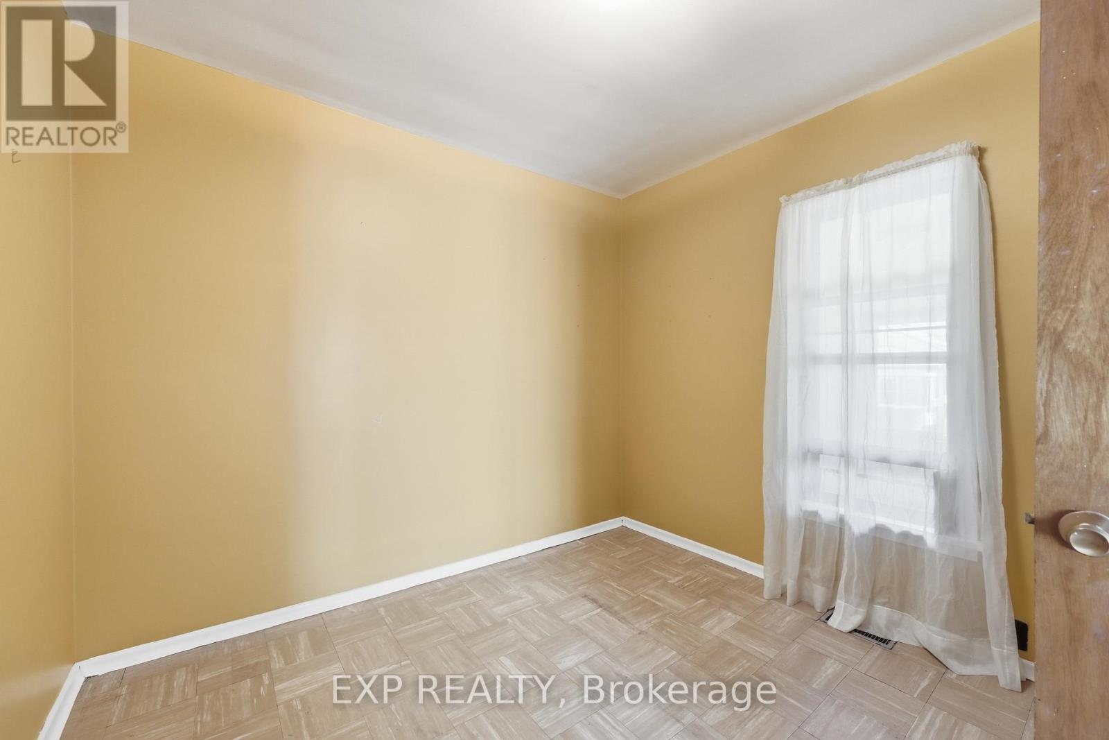 4741 First Avenue, Niagara Falls, Ontario  L2E 4G6 - Photo 12 - X12872180