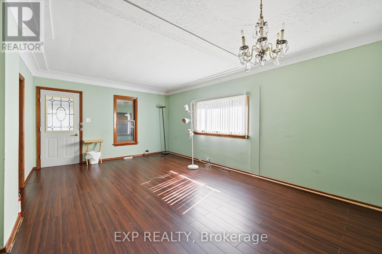 4741 First Avenue, Niagara Falls, Ontario  L2E 4G6 - Photo 7 - X12872180