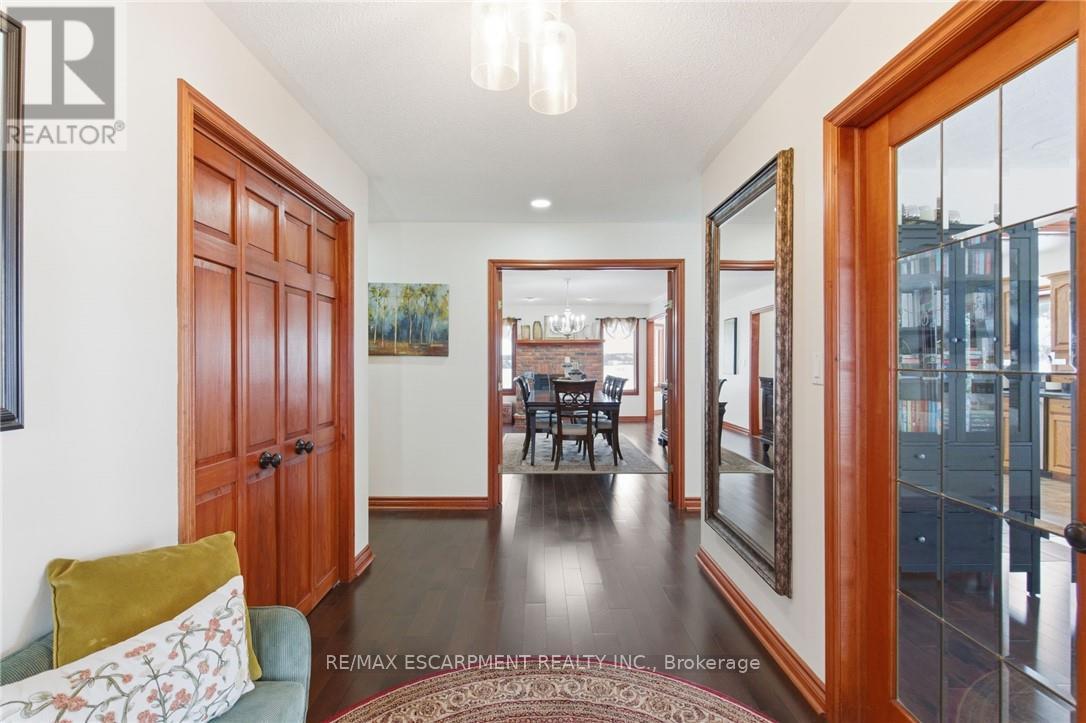 3810 River Road, Haldimand, Ontario  N3W 2K7 - Photo 5 - X12872230