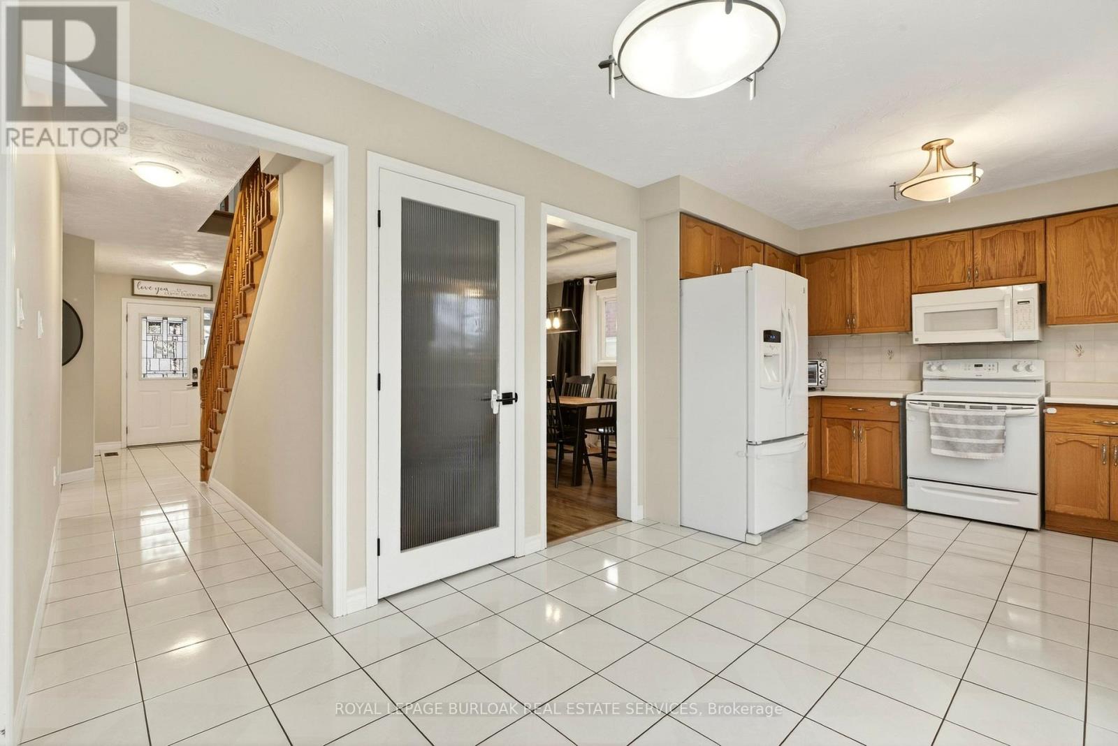 189 Templemead Drive, Hamilton, Ontario  L8W 2W1 - Photo 13 - X12872276