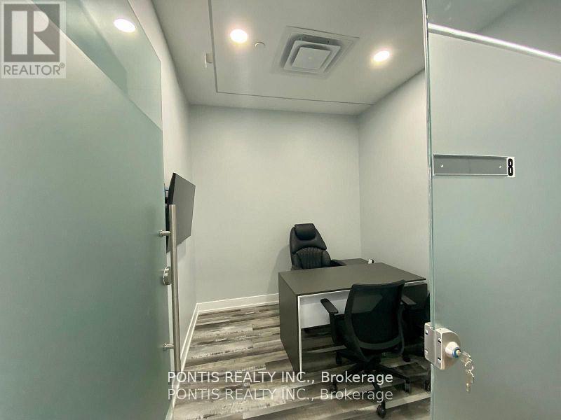 G212 #9 - 450 Hespeler Road, Cambridge, Ontario  N1R 0E3 - Photo 5 - X12872306