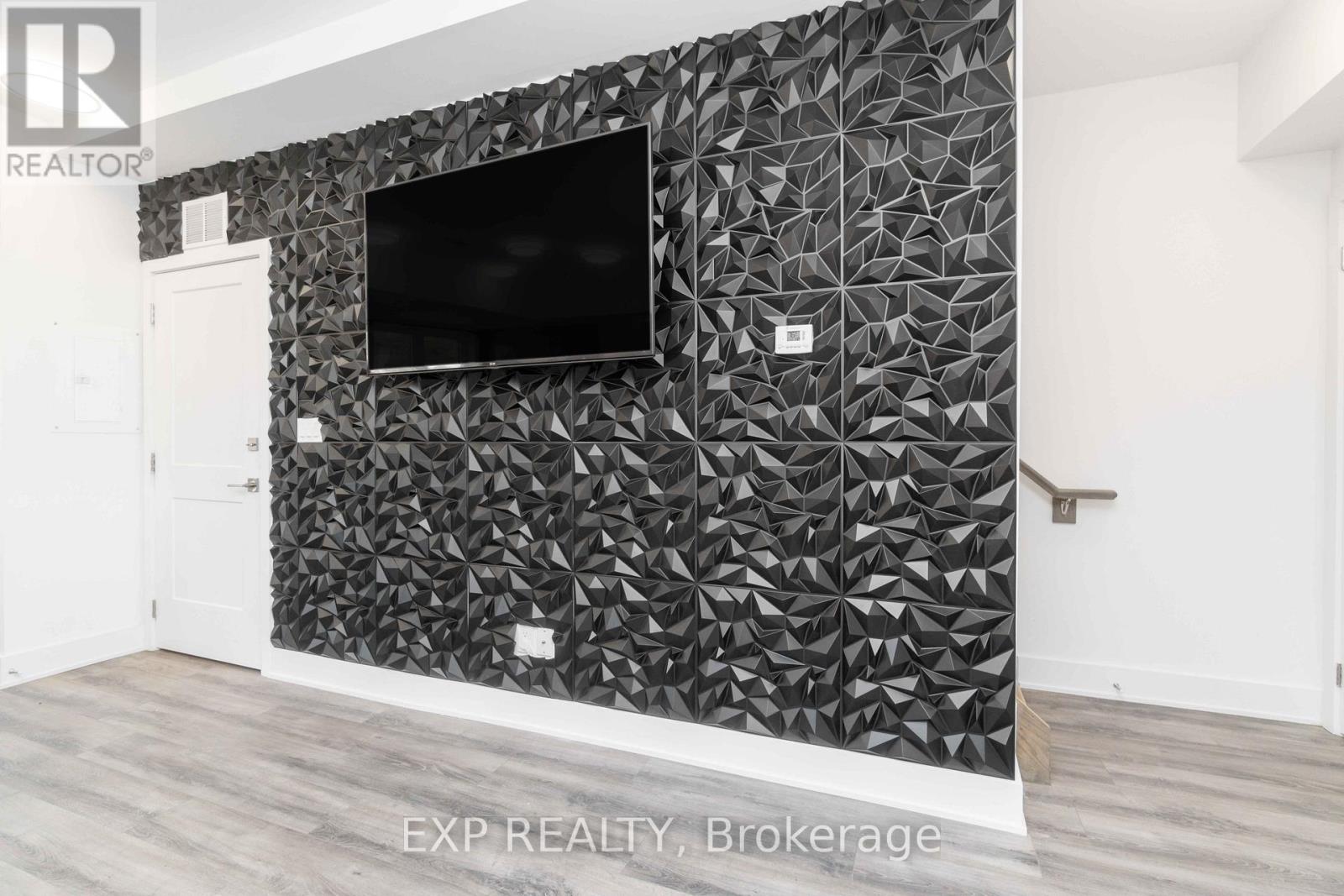 312 - 6065 Mcleod Road N, Niagara Falls, Ontario  L2G 0Z7 - Photo 22 - X12872308