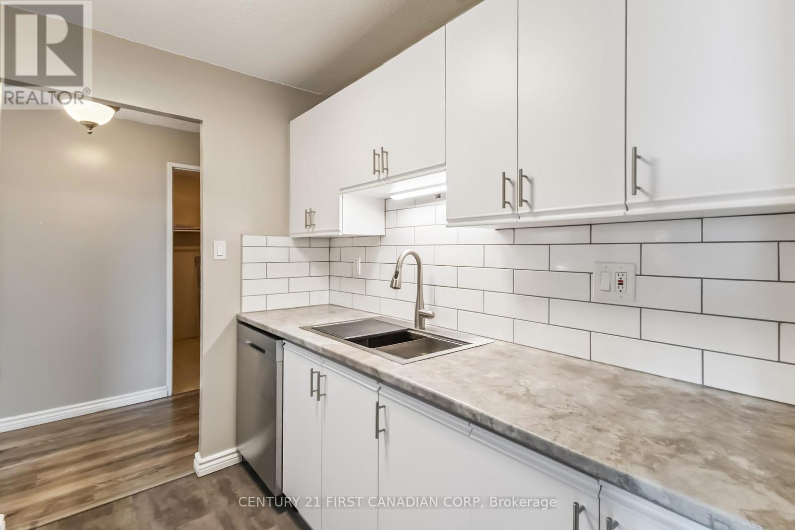 1215 - 45 Pond Mills Road, London South, Ontario  N5Z 4W5 - Photo 23 - X12847494