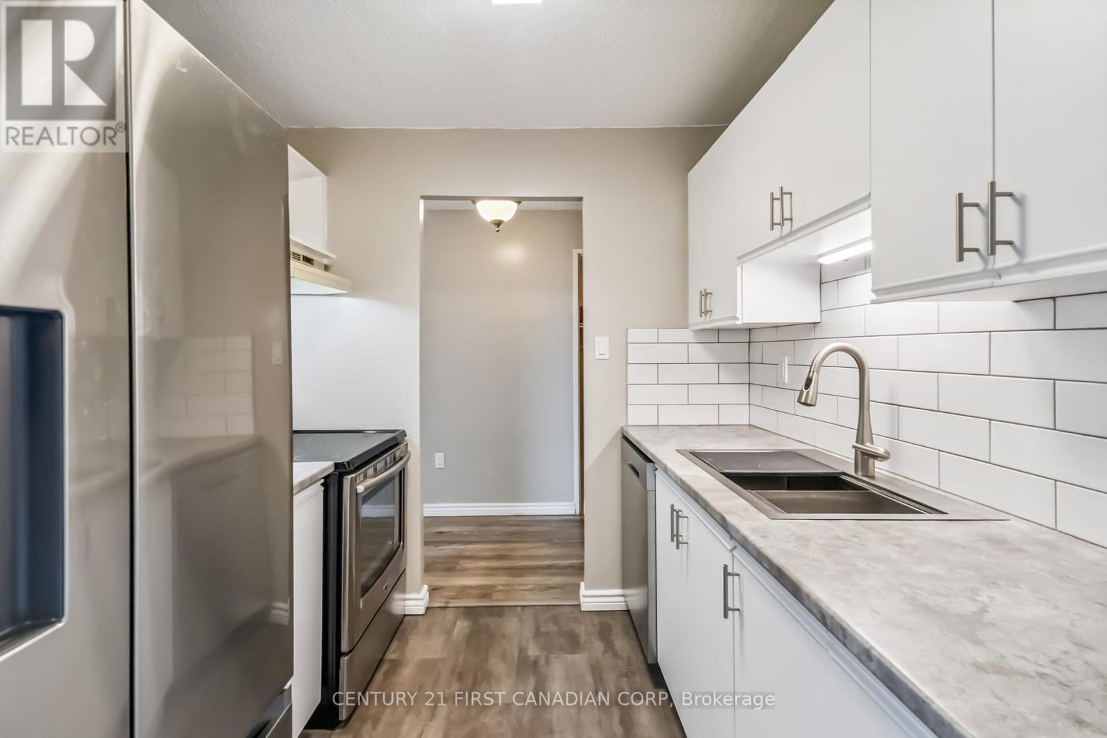 1215 - 45 Pond Mills Road, London South, Ontario  N5Z 4W5 - Photo 22 - X12847494