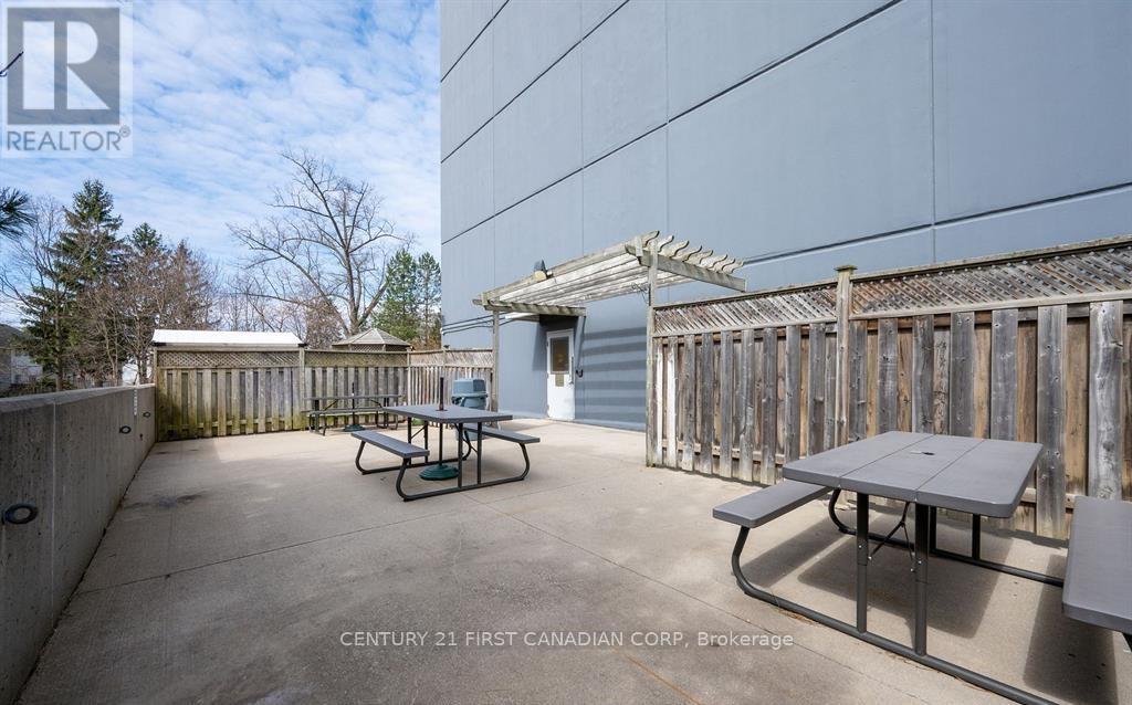 1215 - 45 Pond Mills Road, London South, Ontario  N5Z 4W5 - Photo 42 - X12847494