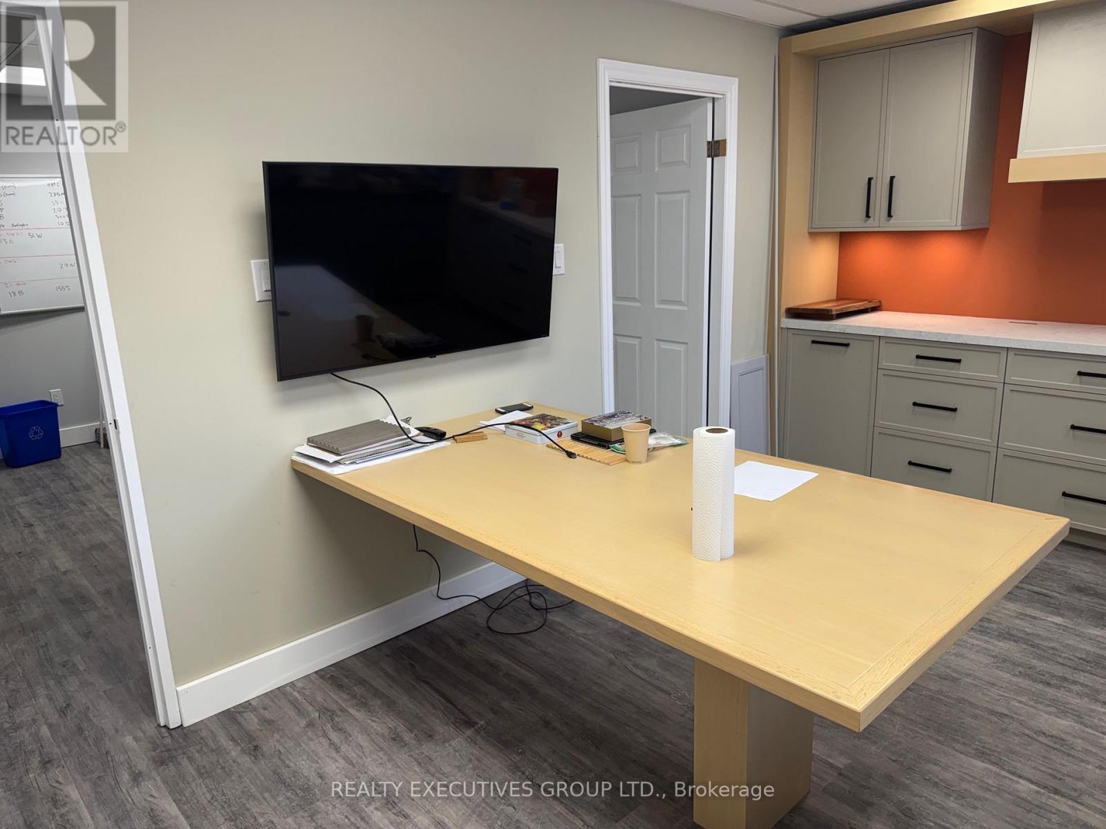 102a - 8111 Yonge Street, Markham, Ontario  L3T 4V9 - Photo 4 - N12858486