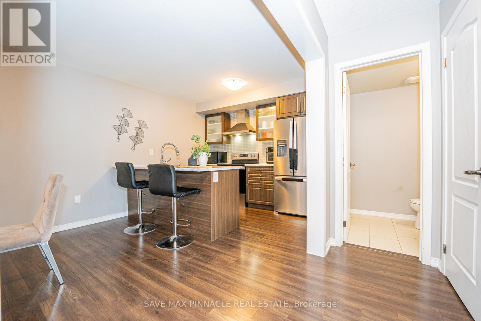 25 Golden Springs Drive, Brampton, Ontario  L7A 0C7 - Photo 11 - W12870838