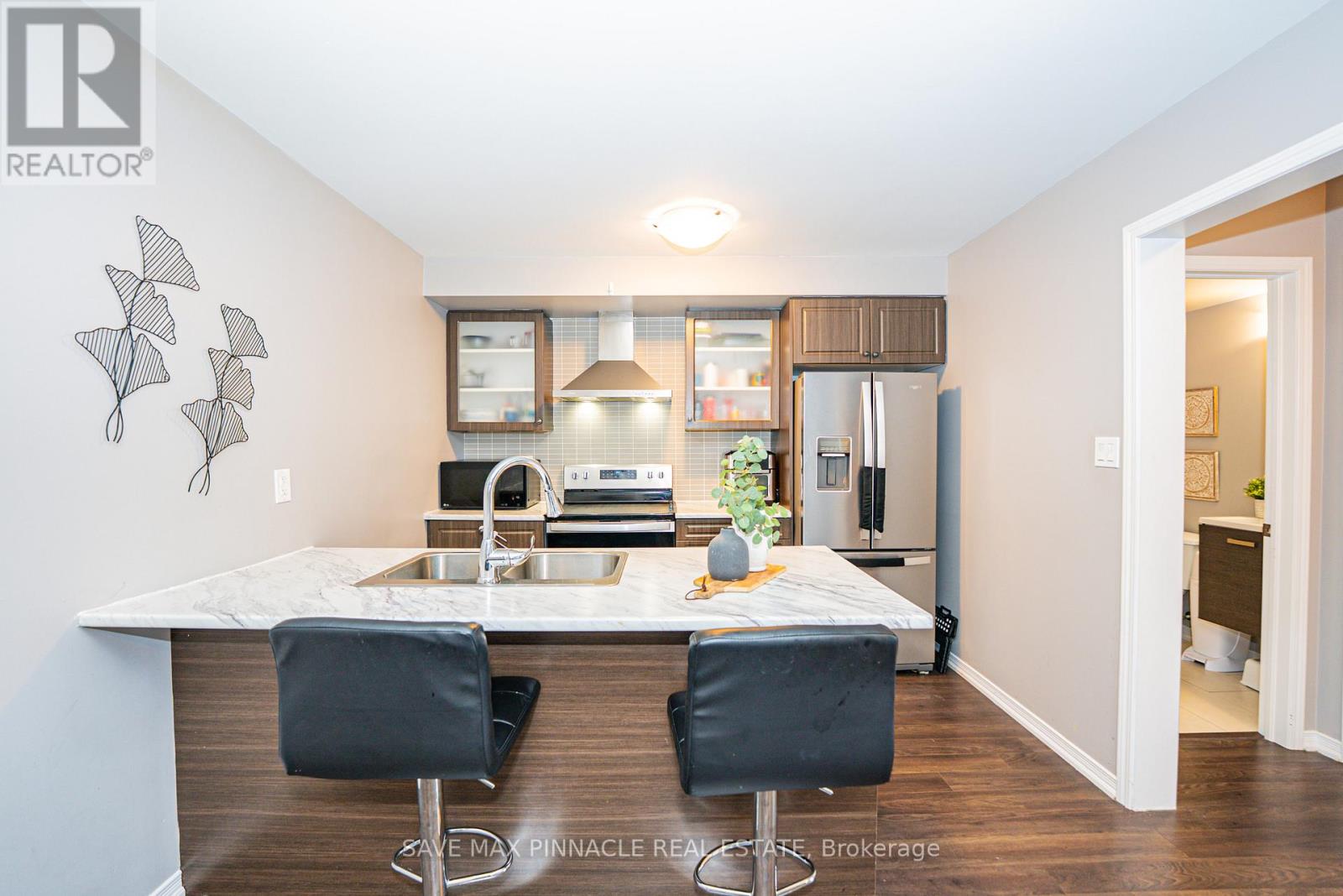 25 Golden Springs Drive, Brampton, Ontario  L7A 0C7 - Photo 16 - W12870838