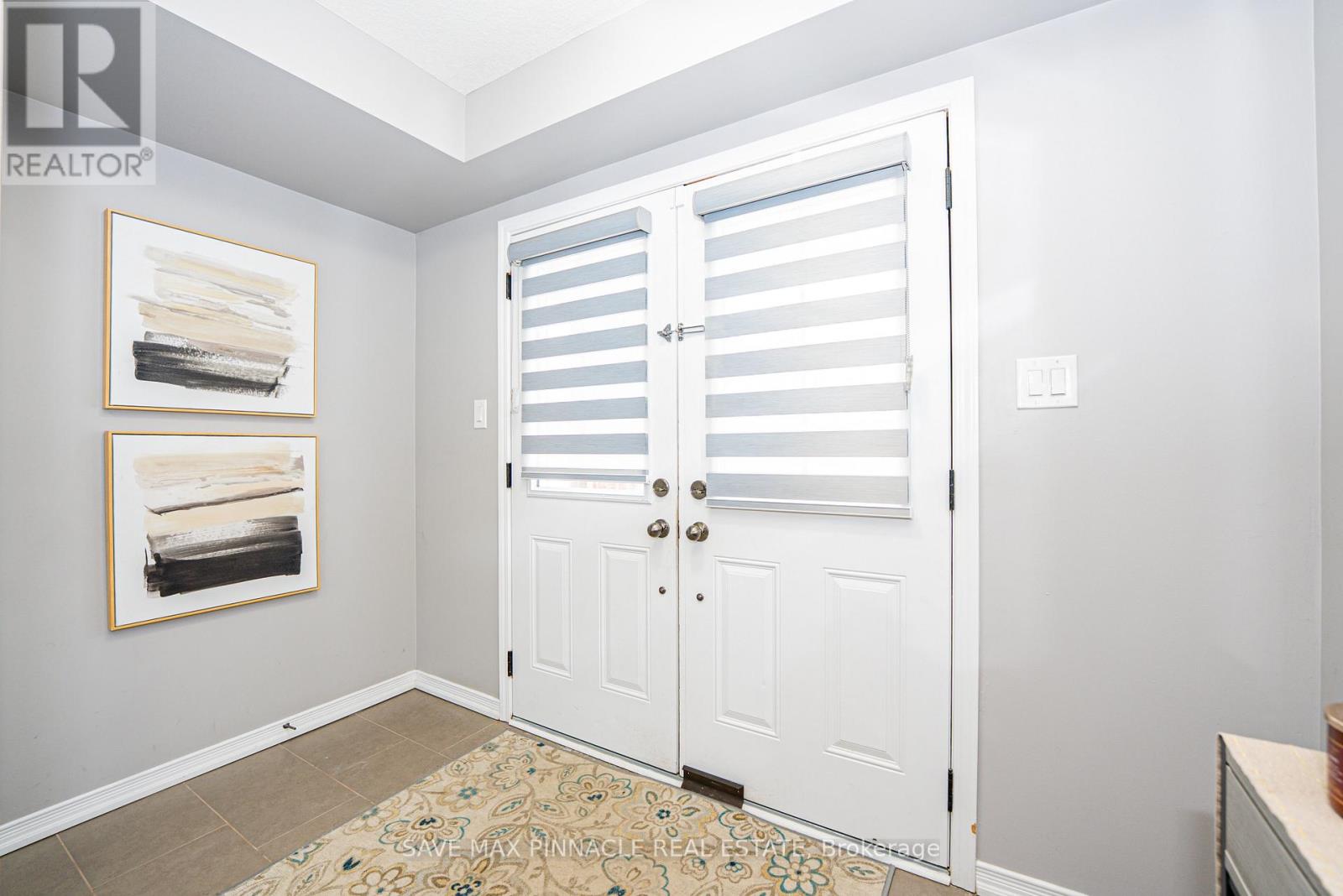 25 Golden Springs Drive, Brampton, Ontario  L7A 0C7 - Photo 8 - W12870838