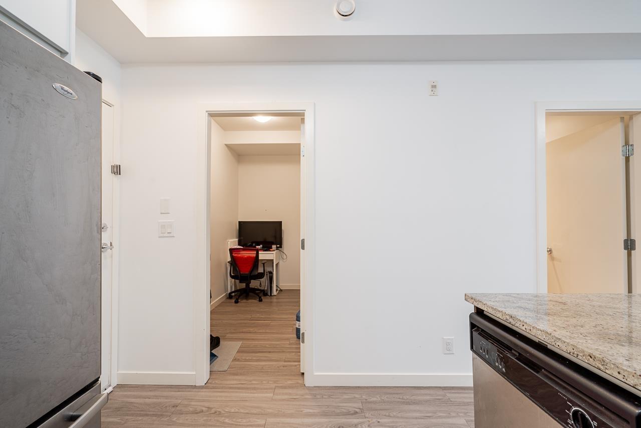 311 6460 194 Street, Surrey, British Columbia  V4N 6J8 - Photo 10 - R3098256