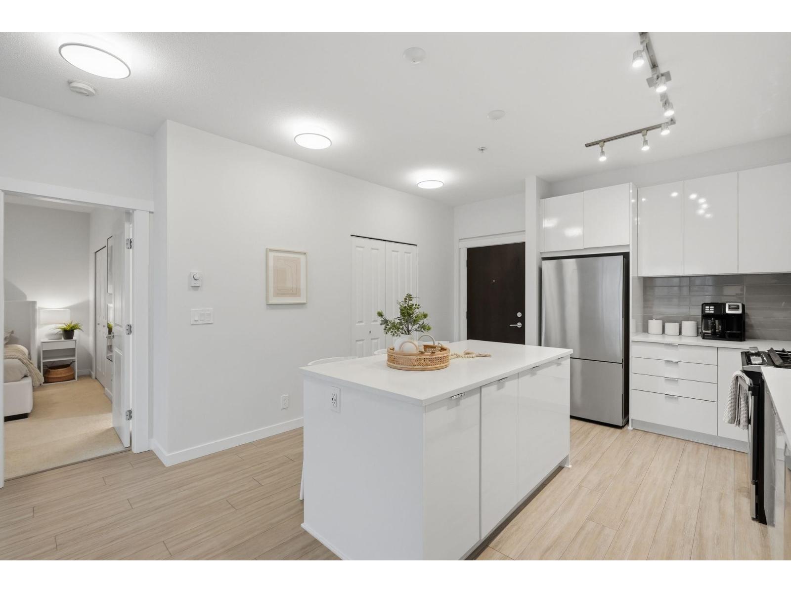 A323 8150 207 Street, Langley, British Columbia  V2Y 4J3 - Photo 7 - R3098377