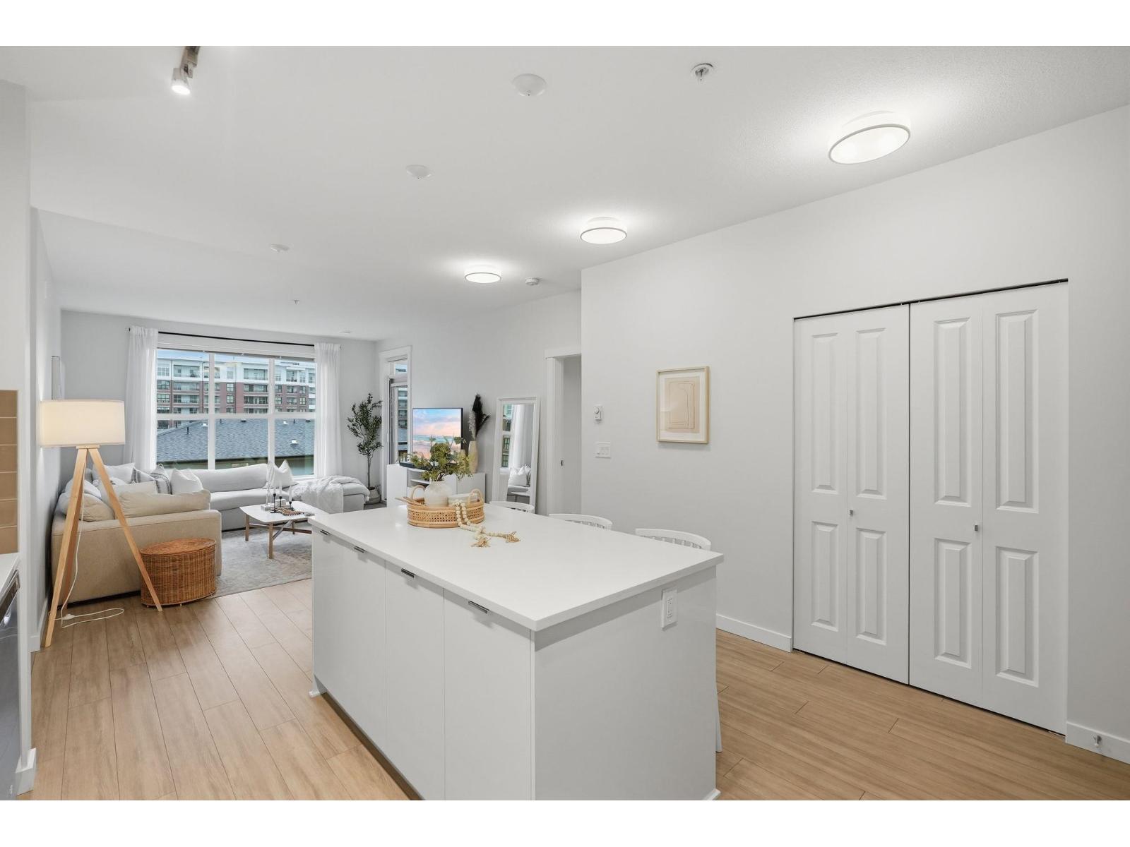 A323 8150 207 Street, Langley, British Columbia  V2Y 4J3 - Photo 5 - R3098377