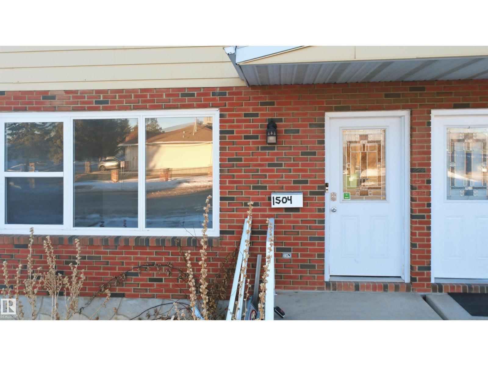 1504 62 St Nw, Edmonton, Alberta  T6L 1S8 - Photo 2 - E4476903