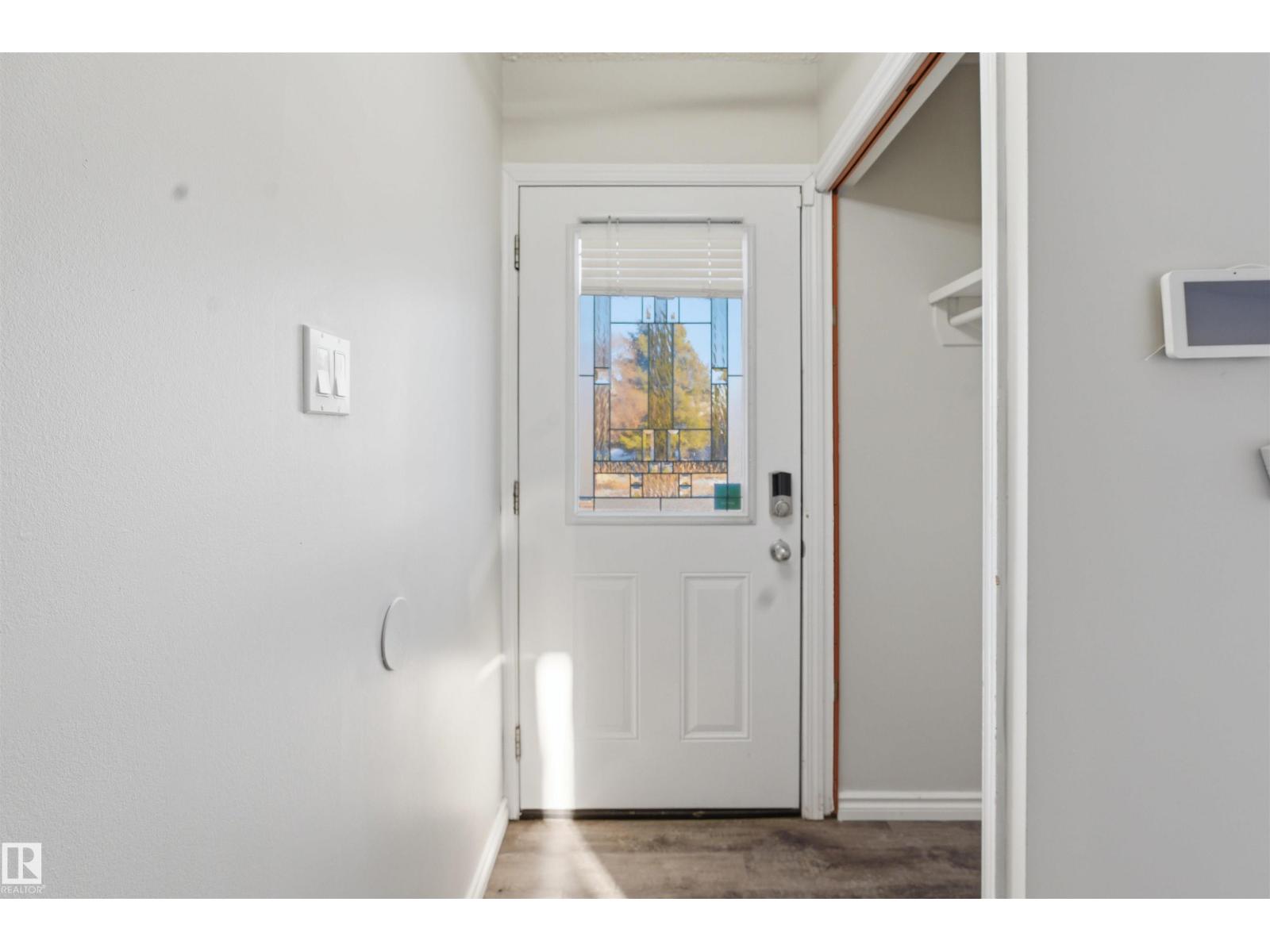 1504 62 St Nw, Edmonton, Alberta  T6L 1S8 - Photo 3 - E4476903