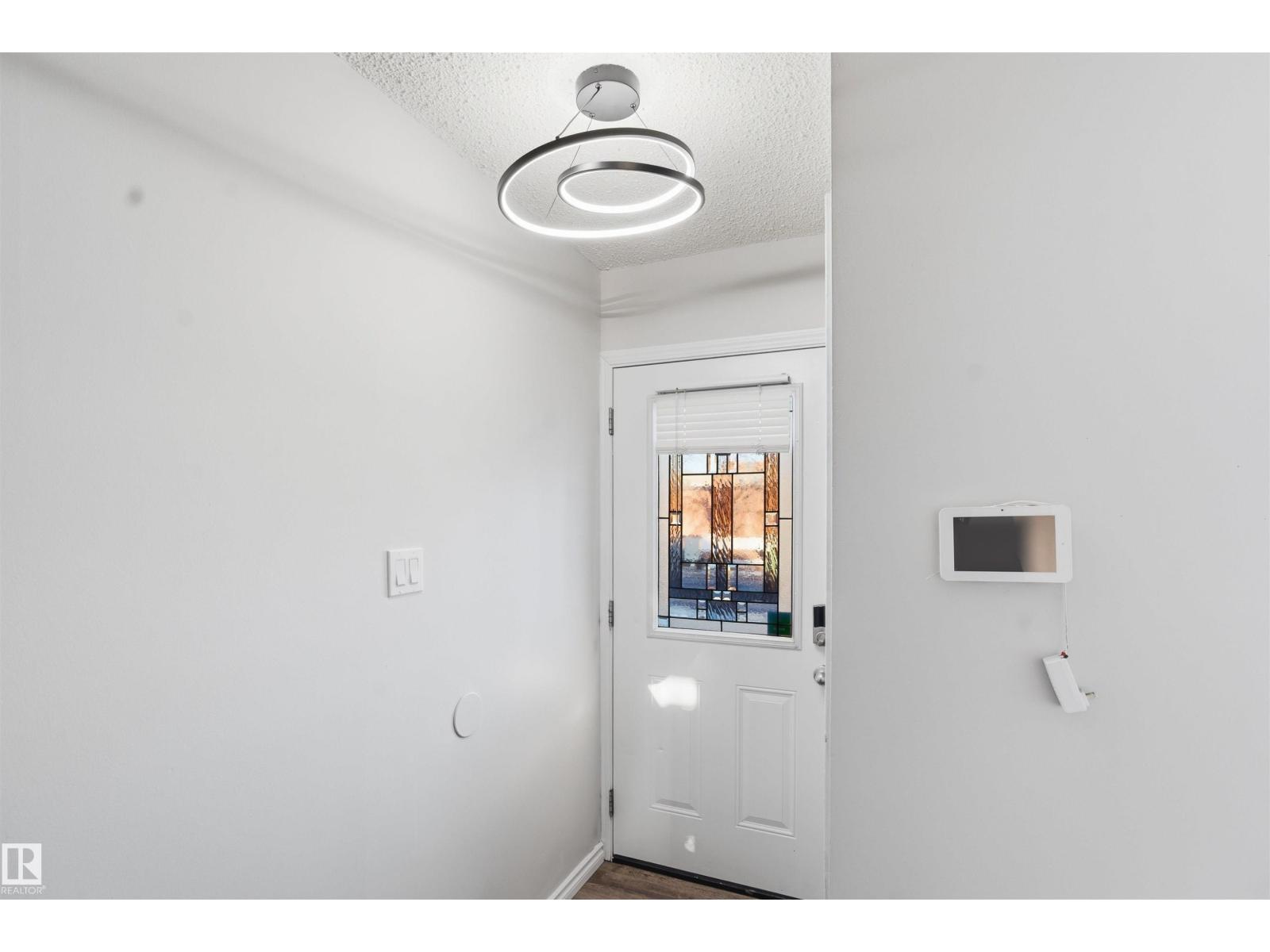 1504 62 St Nw, Edmonton, Alberta  T6L 1S8 - Photo 4 - E4476903